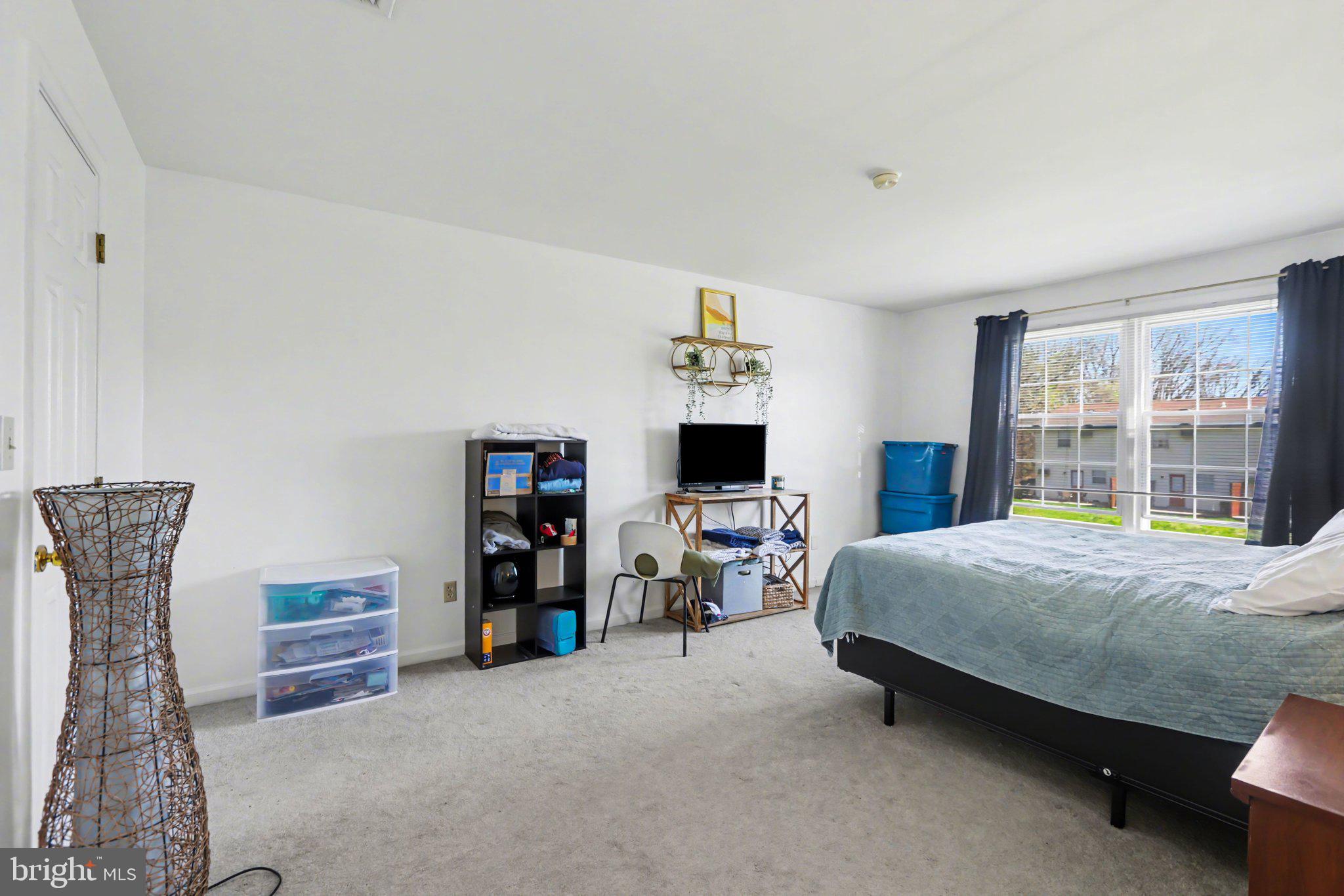 PORTLAND COURT - Residential