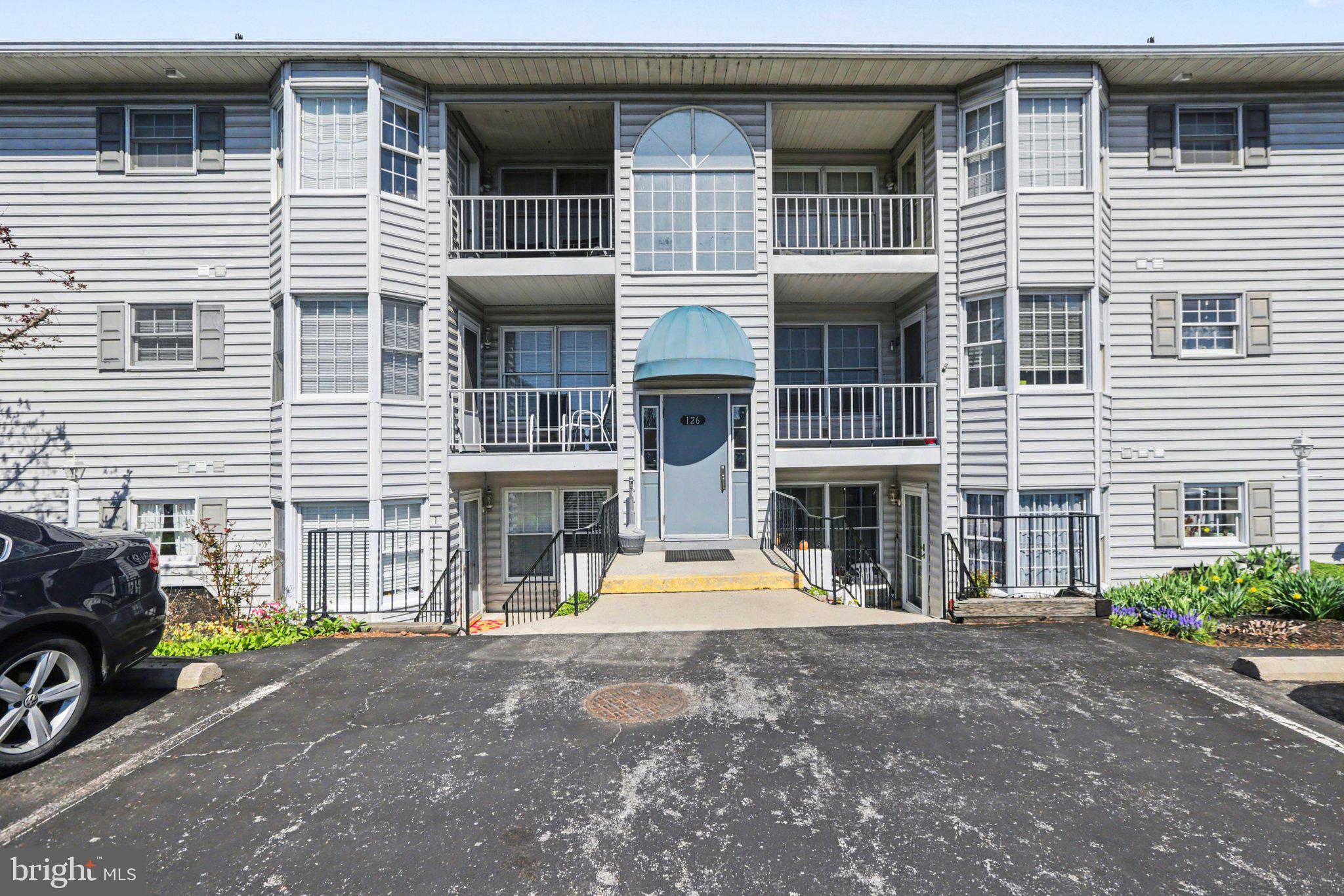 PORTLAND COURT - Residential