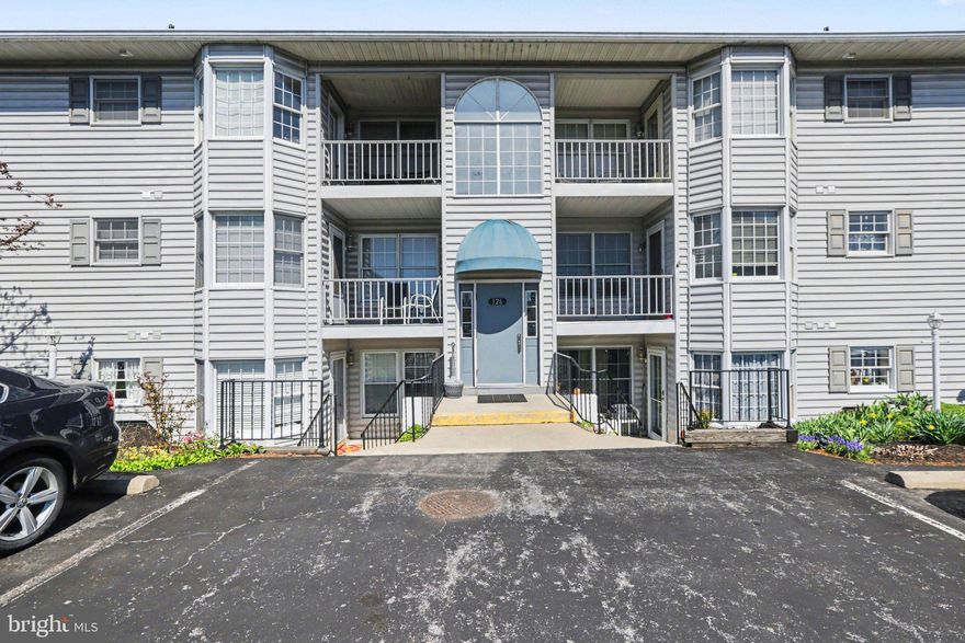 Looking for a place to call home that won't cost an arm, leg, and a kidney? Here you go! Enjoy simple living that is perfectly located for shopping, restaurants, commuting, and enjoying historic Mechanicsburg. Lounge in your cozy living room or hang out on the balcony to keep an eye on the comings and goings, all while enjoying what so many other listings don't have - low taxes and easy maintenance. Once a year, have a blast at the Jubilee Fair, the longest and largest one-day street fair on the East Coast. Check out the Boro's website for all that M'burg has to offer, but keep your eyes on this condo or it will disappear!