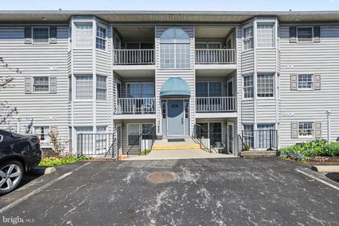 126 W PORTLAND STREET MECHANICSBURG PA 17055