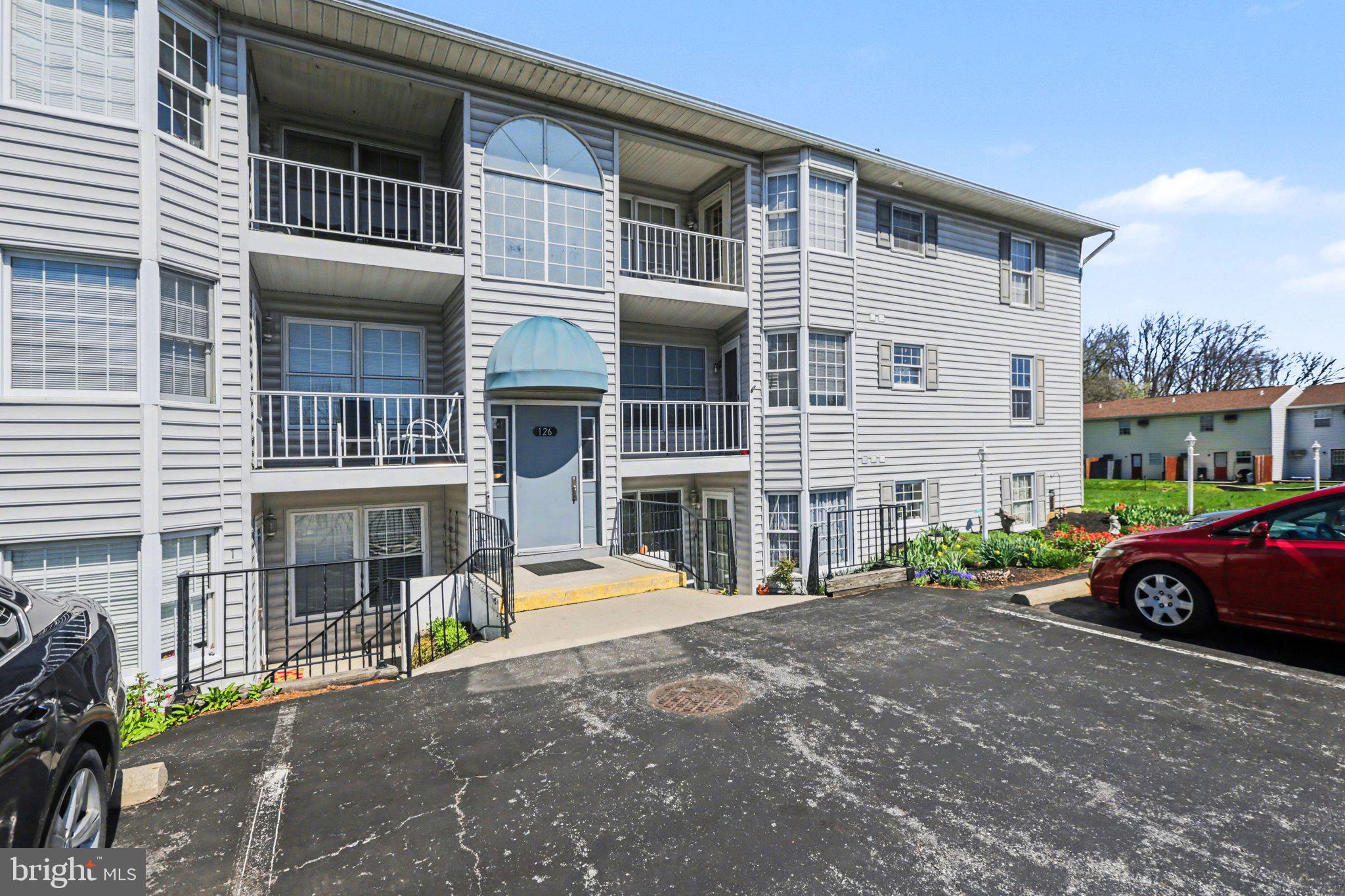 PORTLAND COURT - Residential