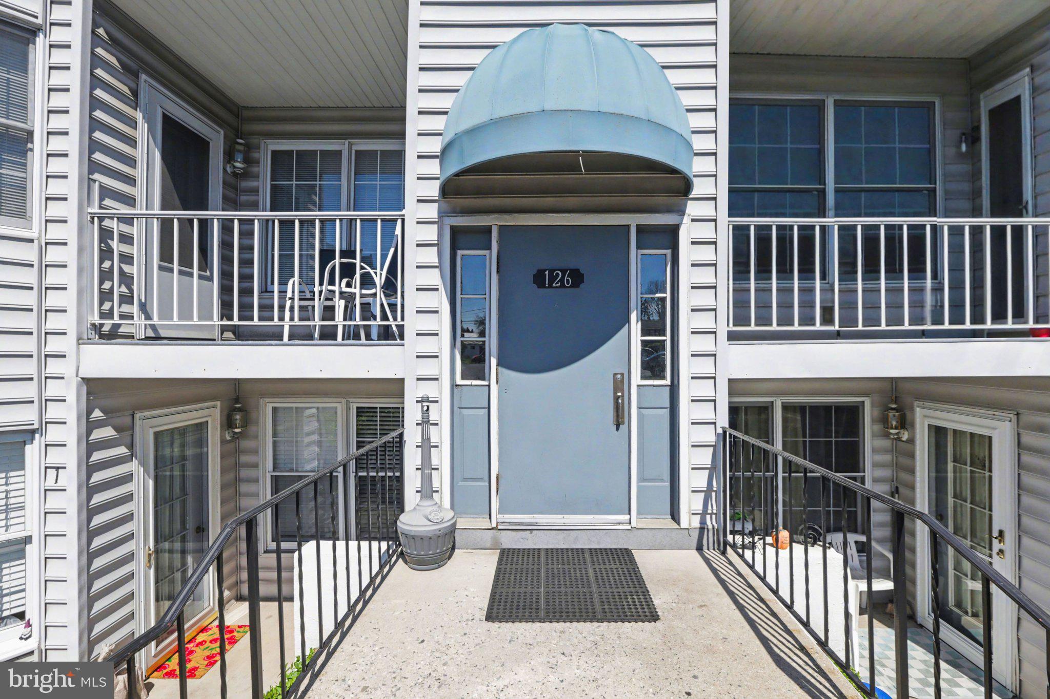 PORTLAND COURT - Residential