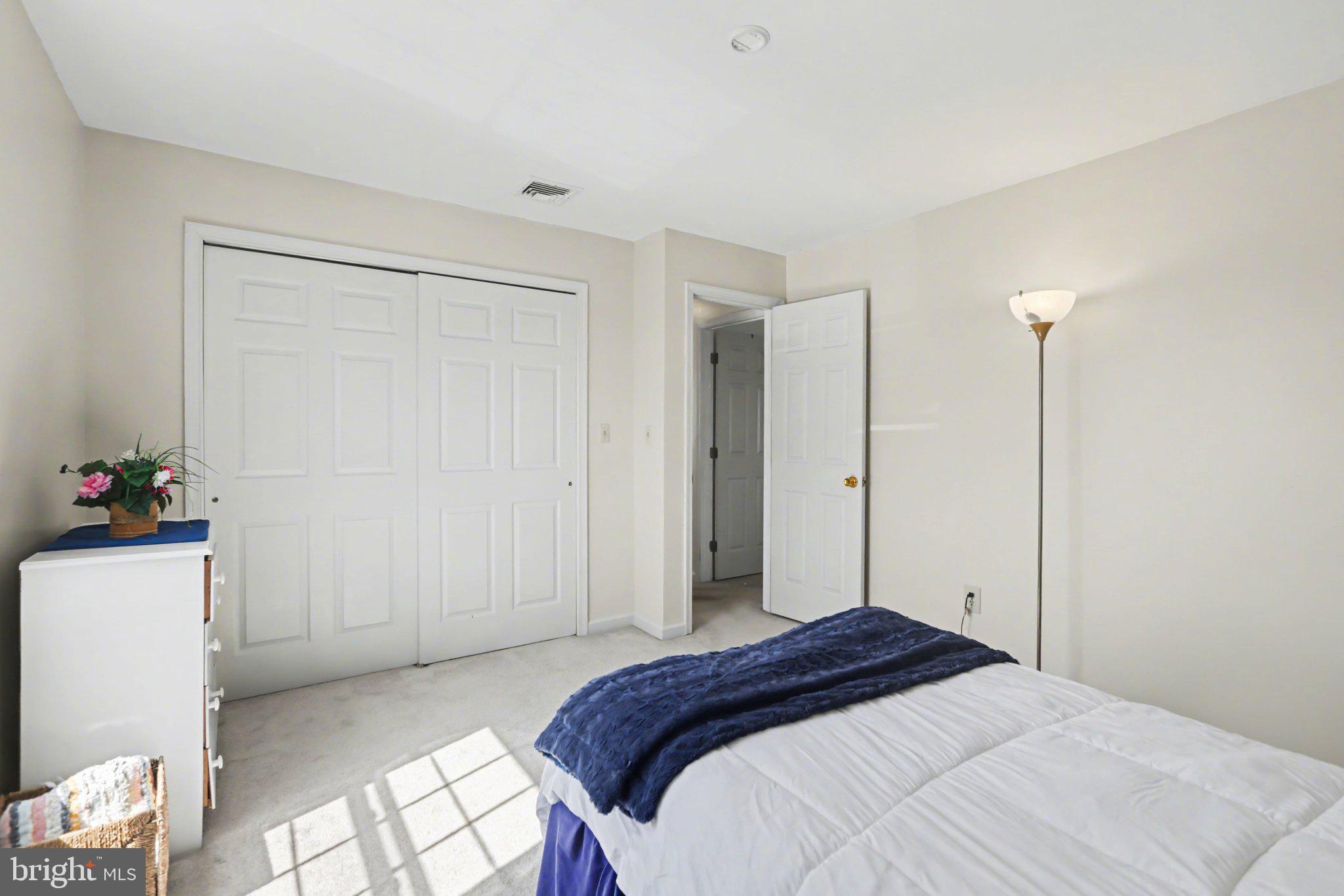 PORTLAND COURT - Residential