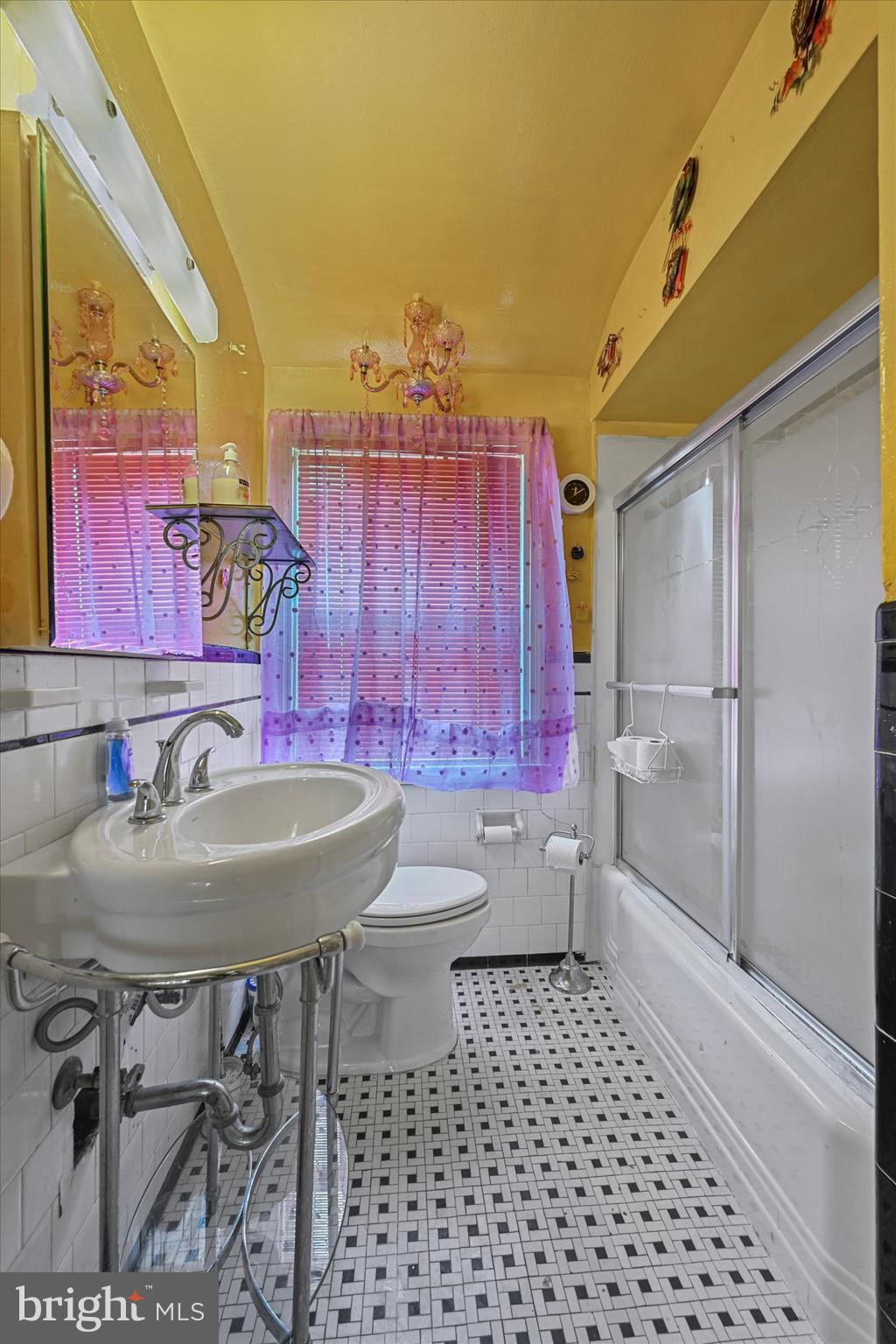 NORTHWOOD - Residential