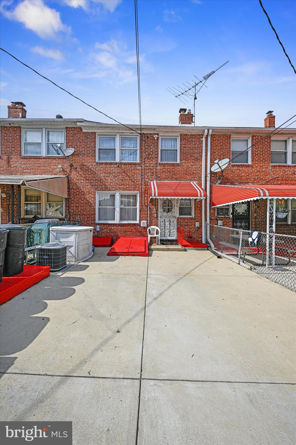 NORTHWOOD - Residential