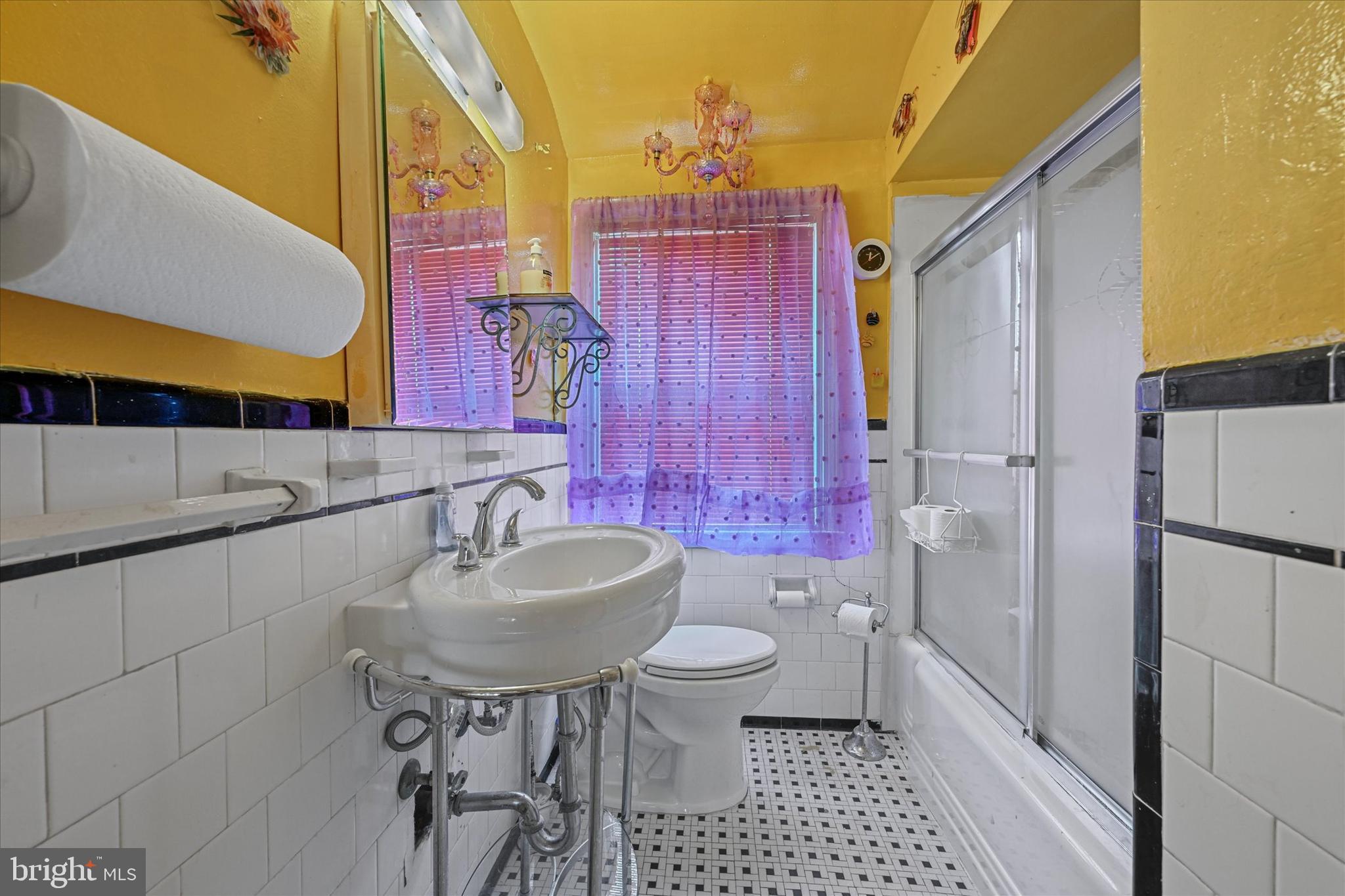 NORTHWOOD - Residential