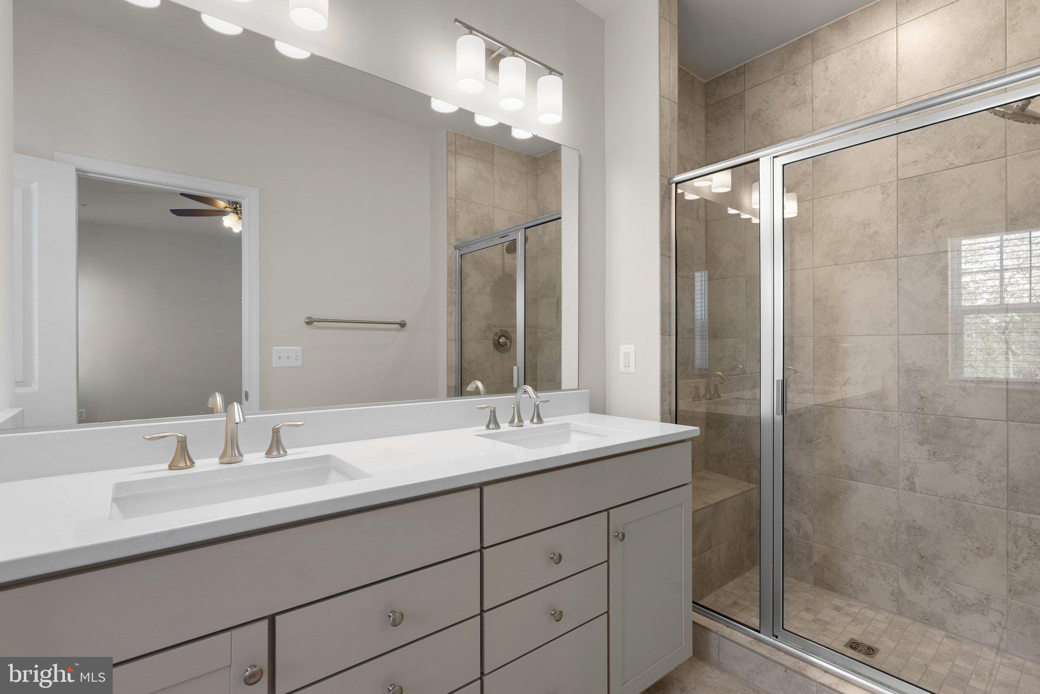 RESERVE AT DAMASCUS - Residential Lease