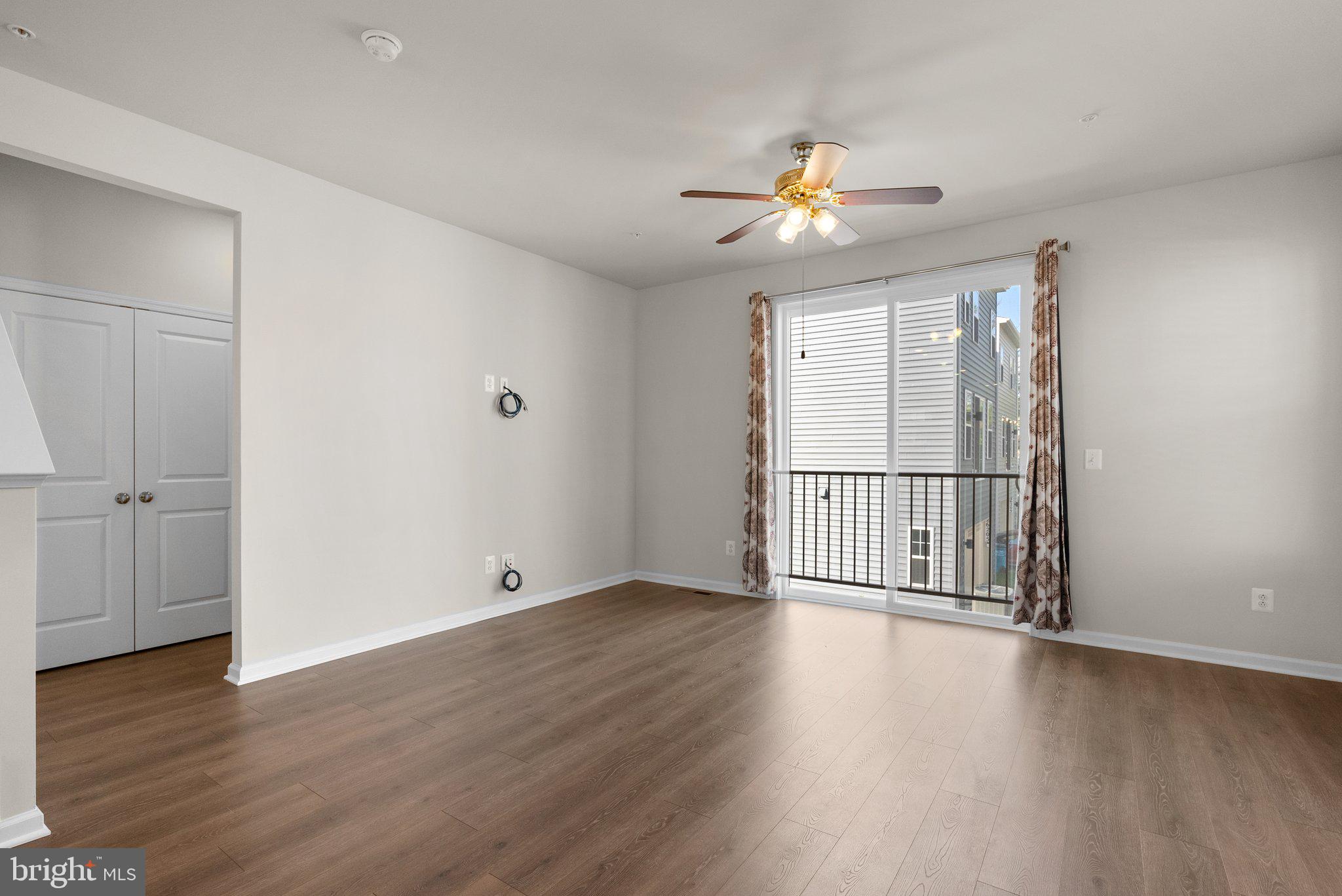 RESERVE AT DAMASCUS - Residential Lease