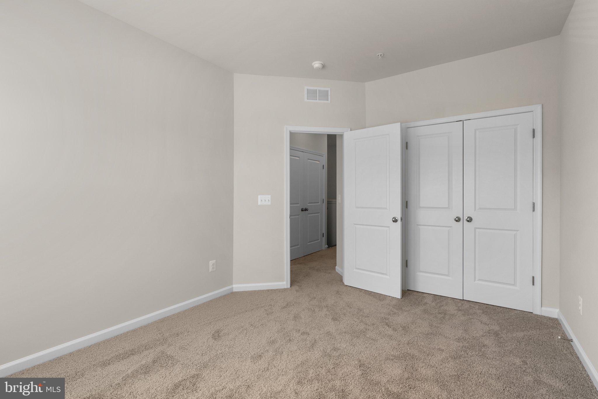 RESERVE AT DAMASCUS - Residential Lease