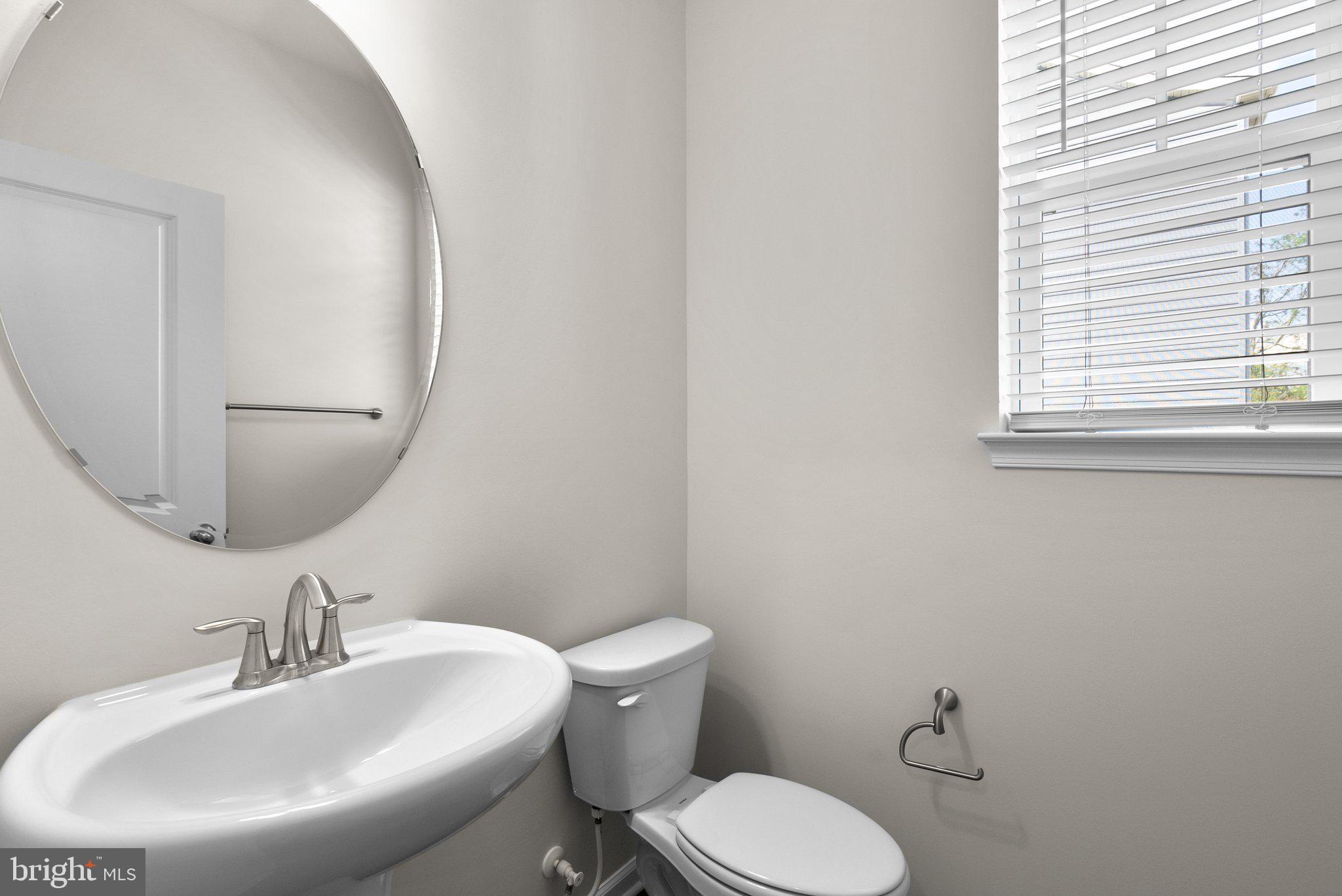 RESERVE AT DAMASCUS - Residential Lease