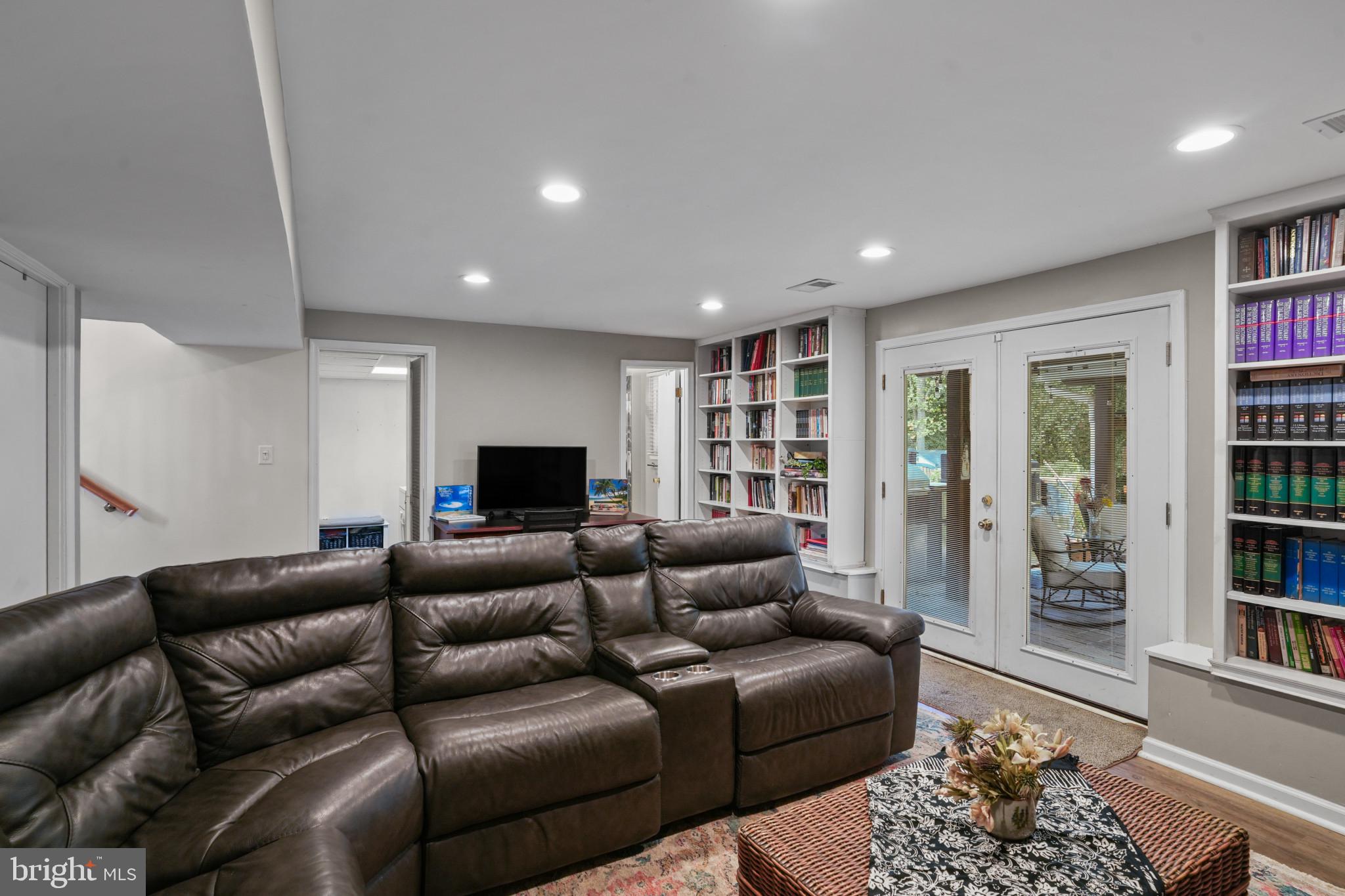 MONTPELIER WEST - Residential