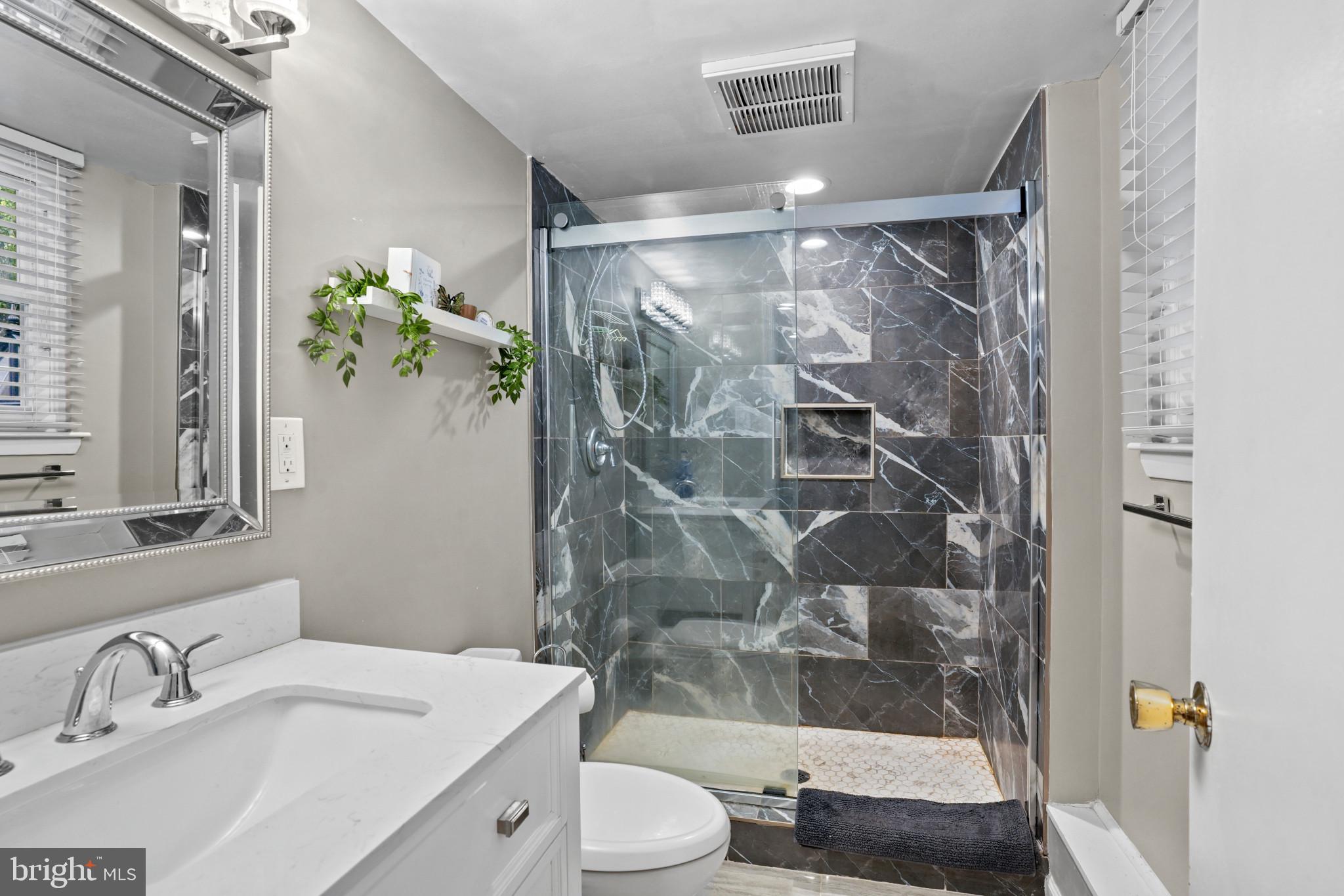 MONTPELIER WEST - Residential