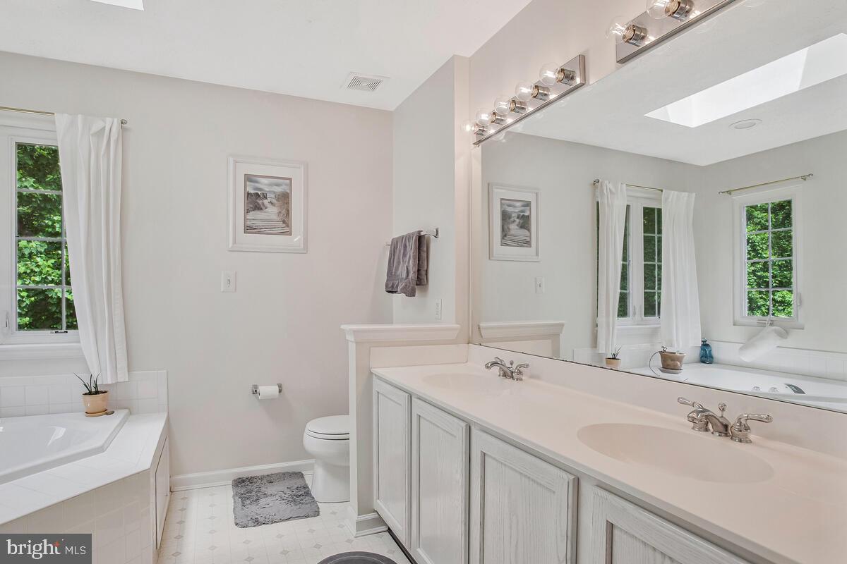 BAY WATCH ESTATES - Residential