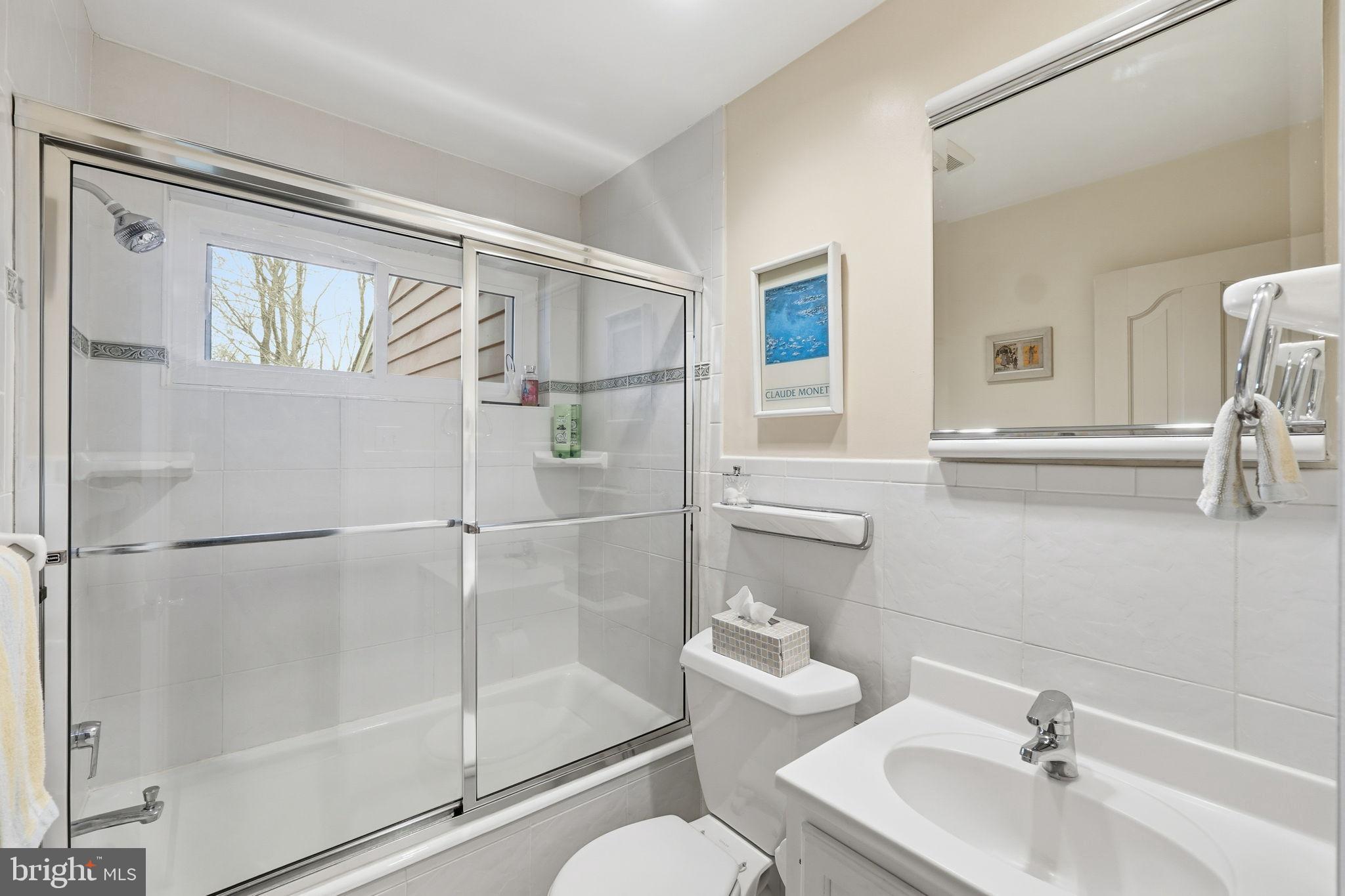 MARY KNOLLS - Residential