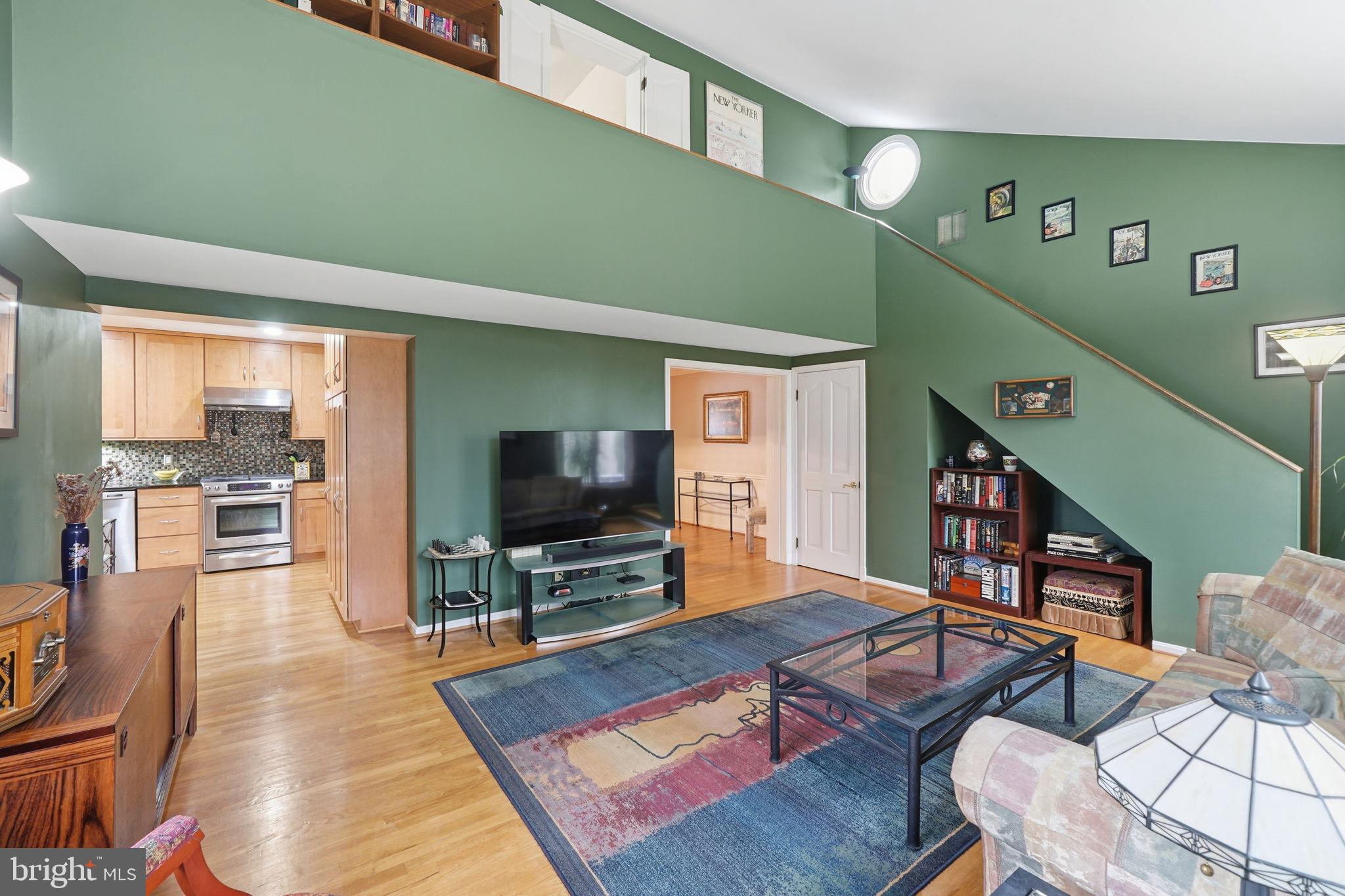 MARY KNOLLS - Residential