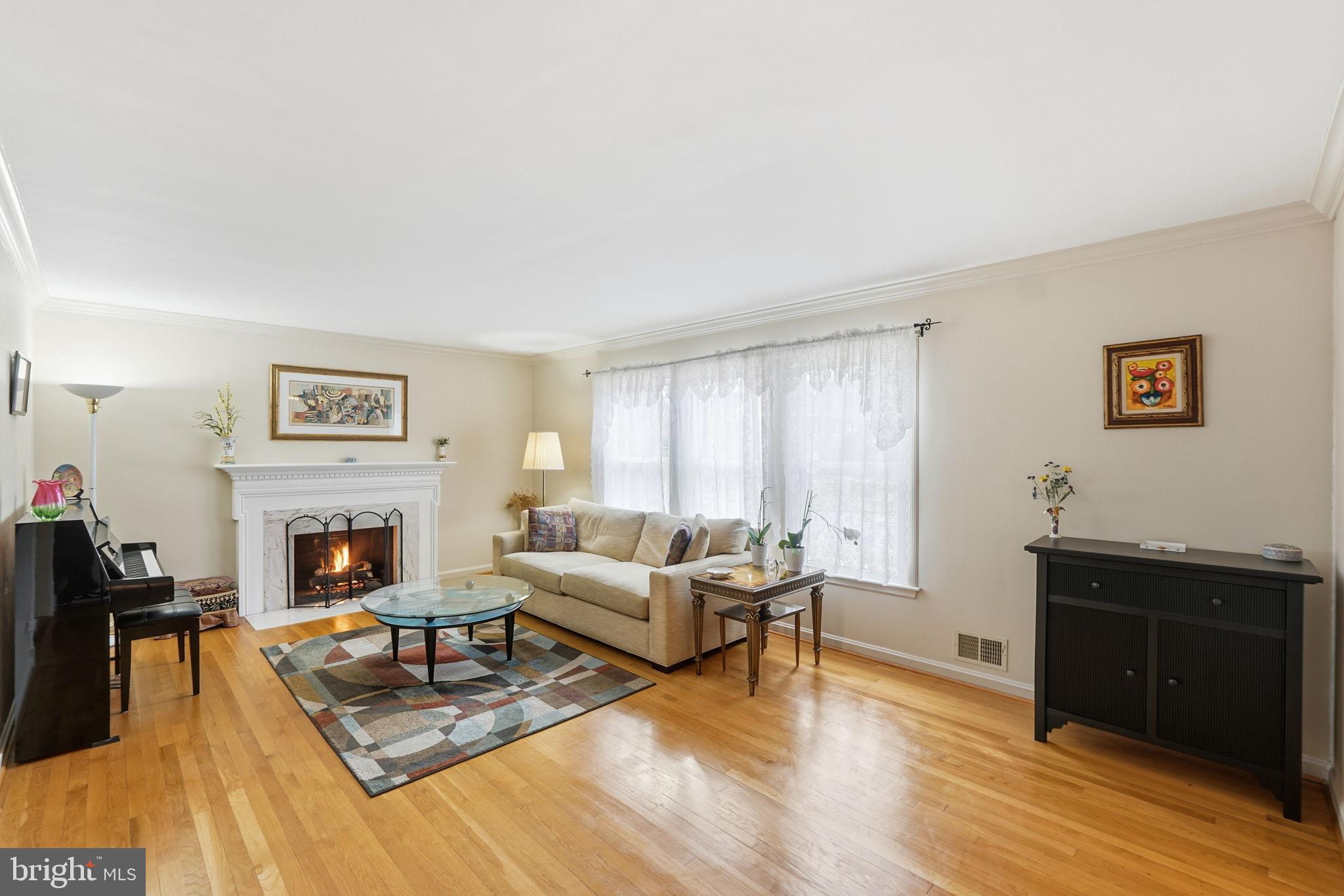 MARY KNOLLS - Residential