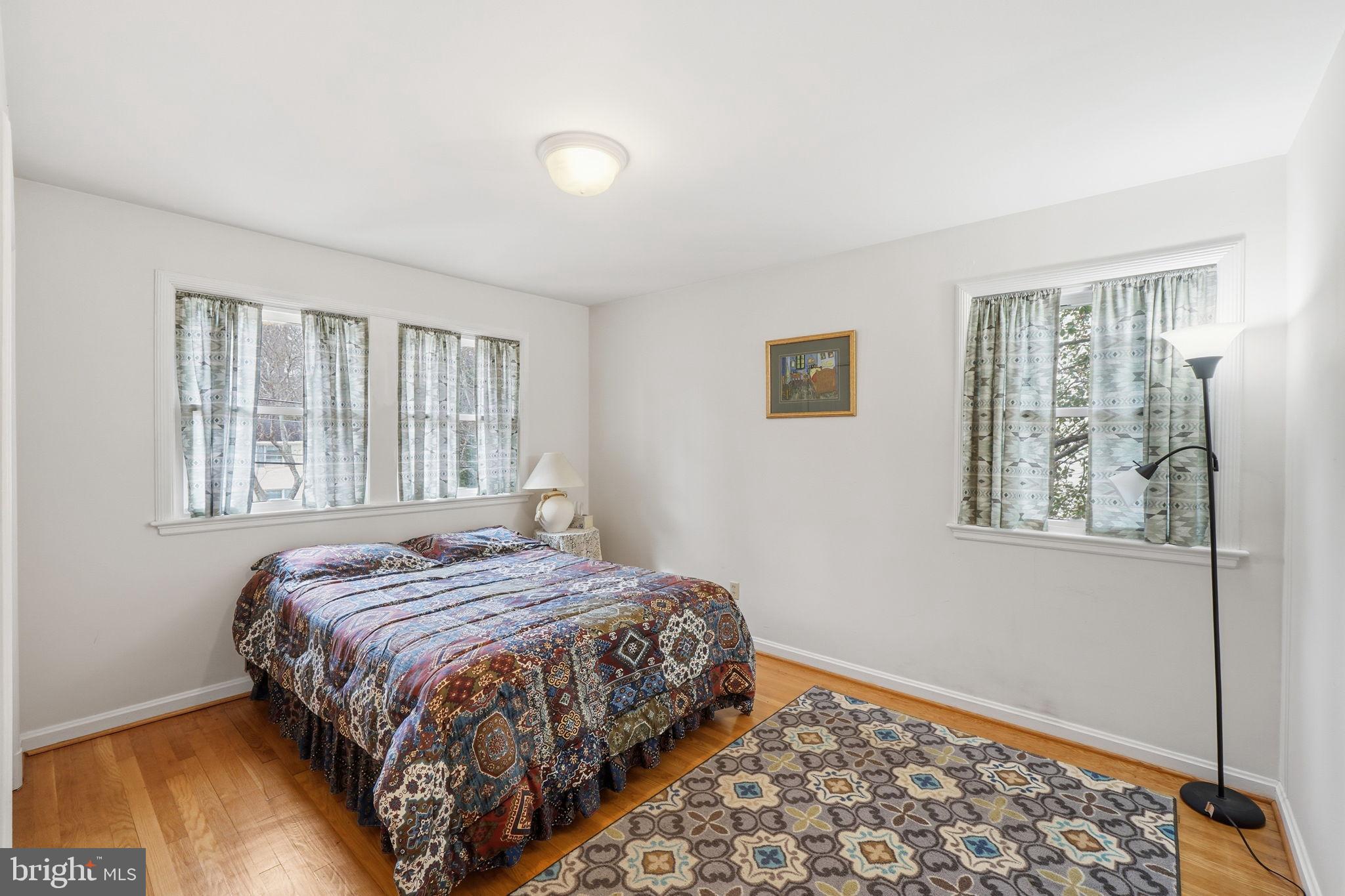 MARY KNOLLS - Residential