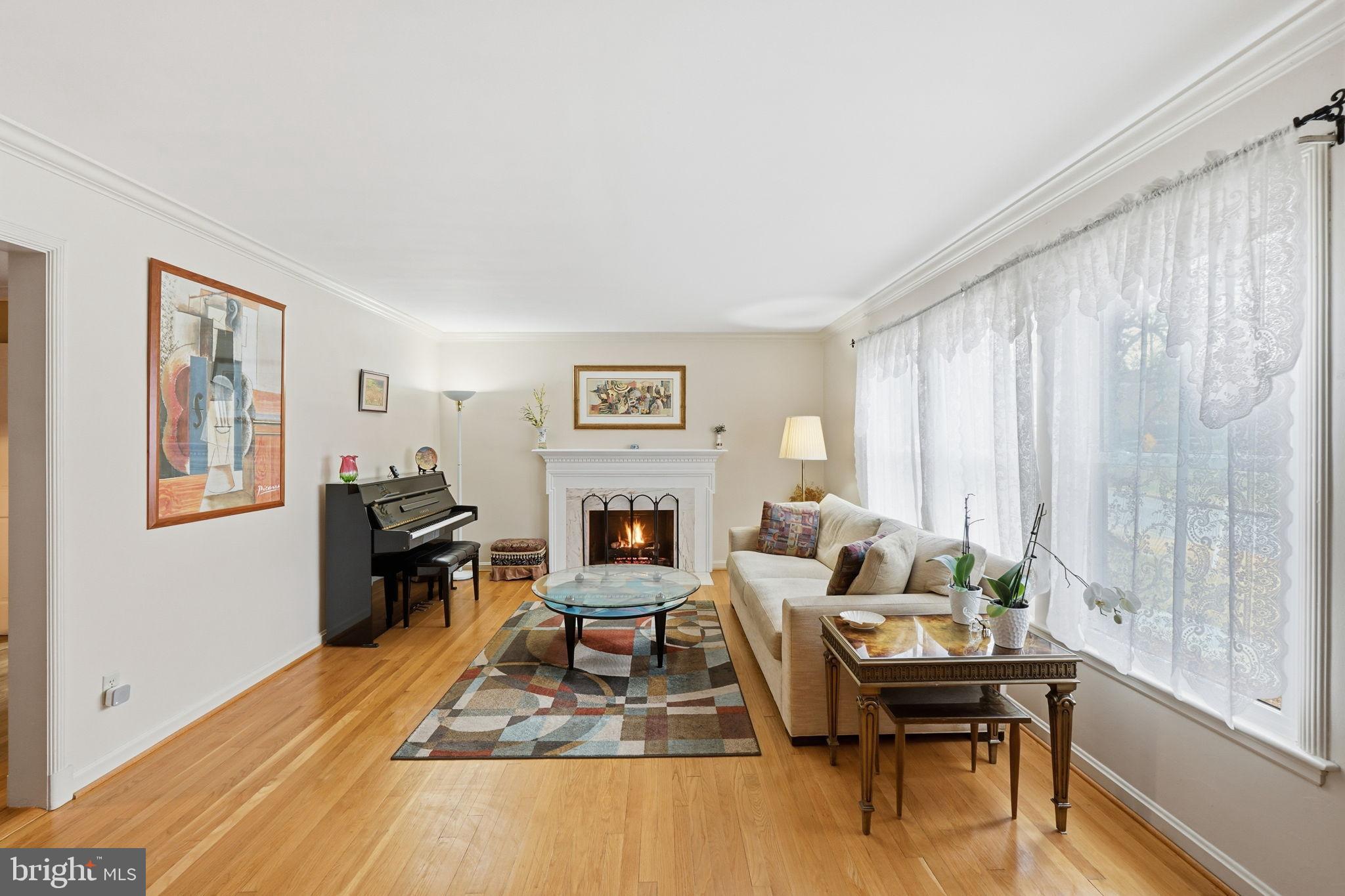 MARY KNOLLS - Residential