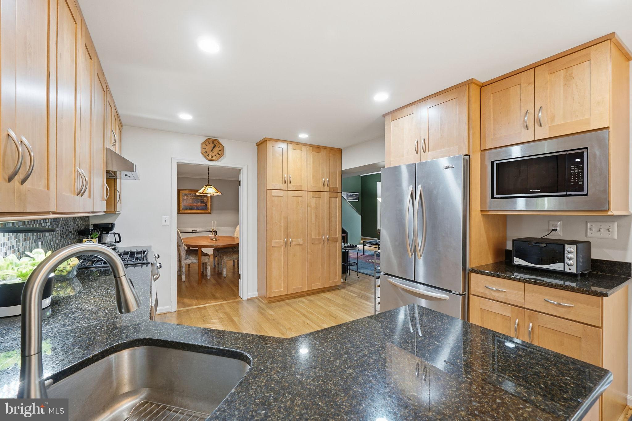 MARY KNOLLS - Residential