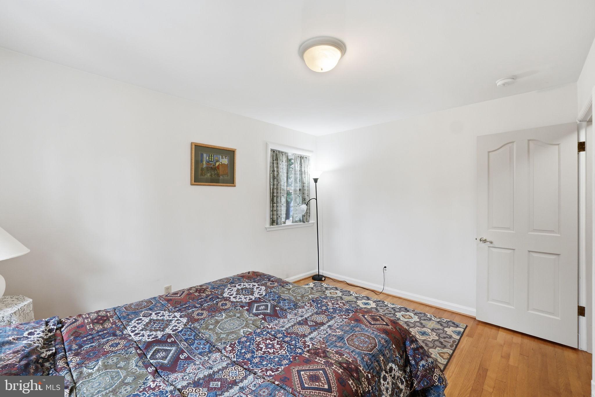 MARY KNOLLS - Residential