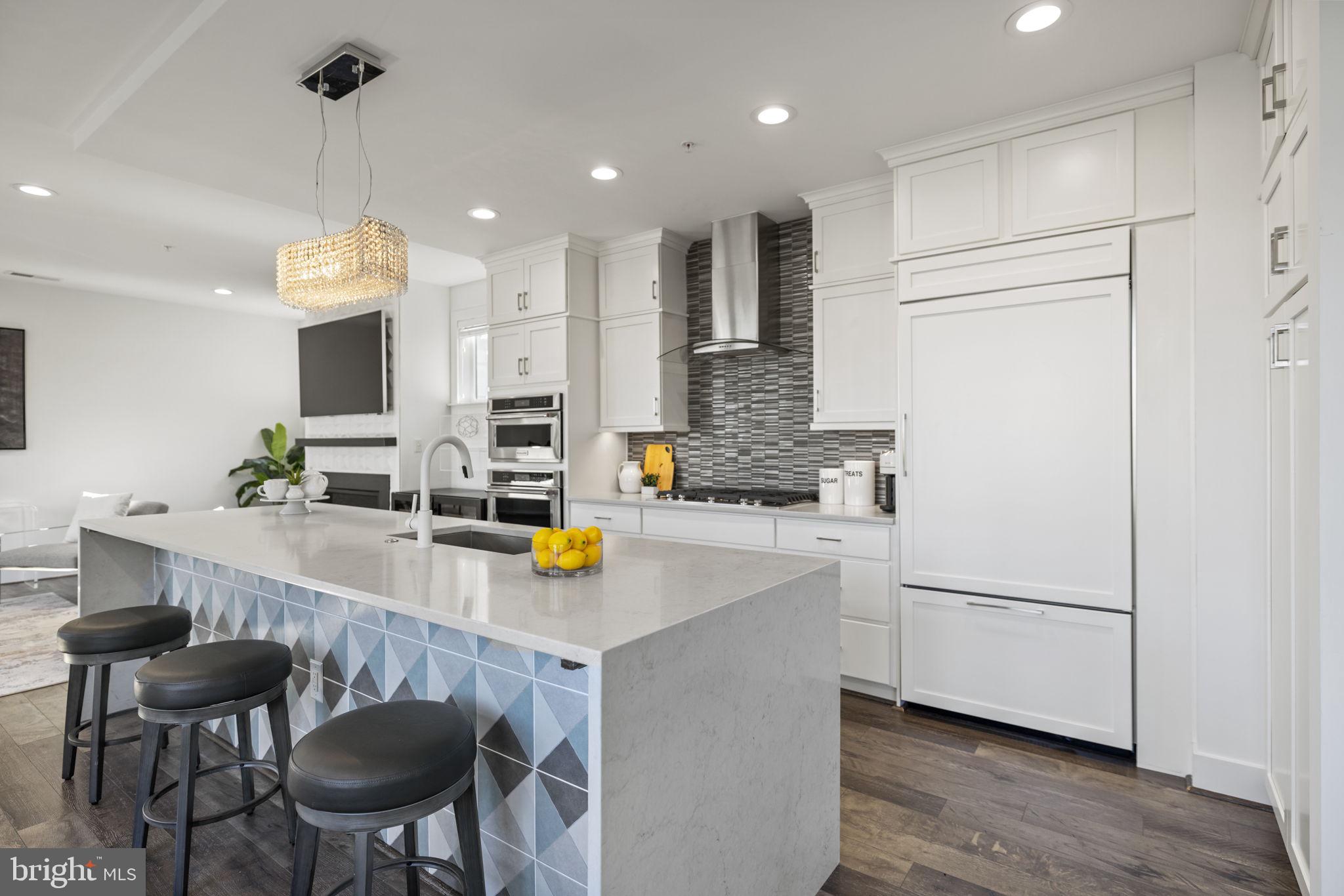 WESTSIDE AT SHADY GROVE METRO - Residential