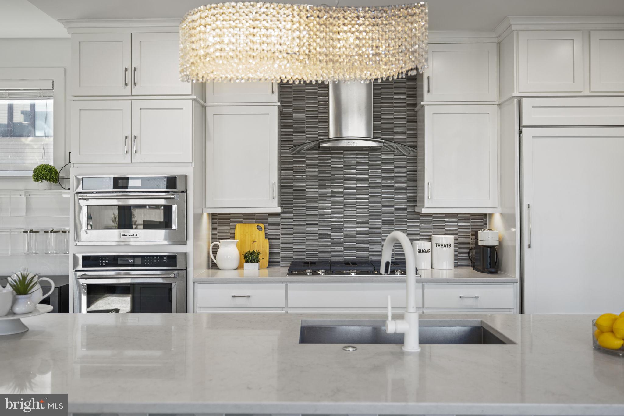 WESTSIDE AT SHADY GROVE METRO - Residential