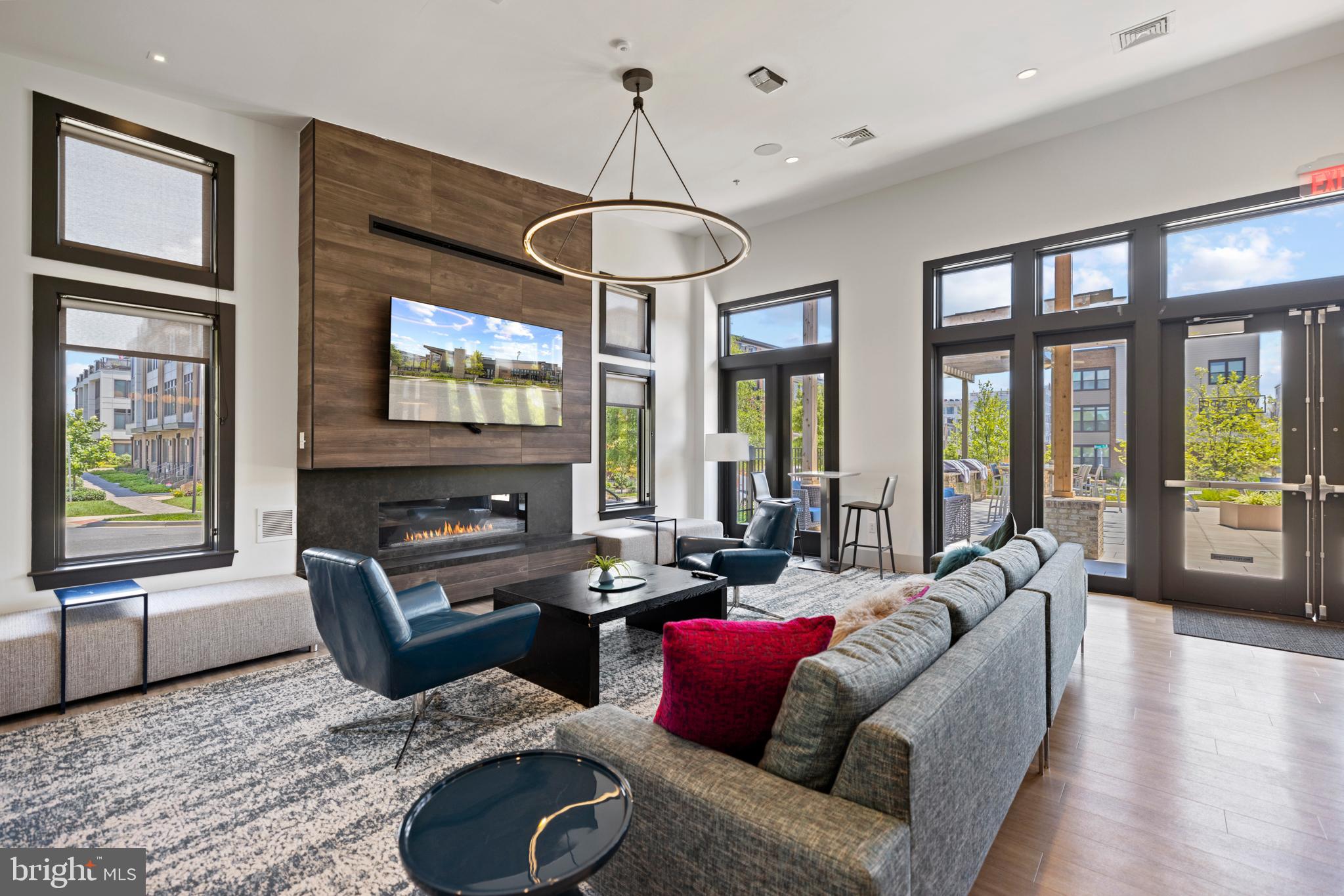 WESTSIDE AT SHADY GROVE METRO - Residential