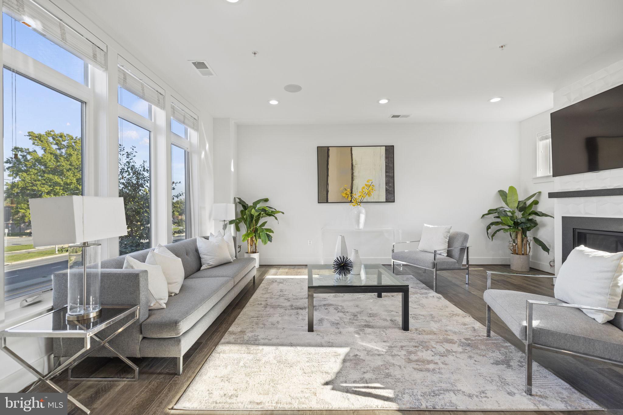 WESTSIDE AT SHADY GROVE METRO - Residential