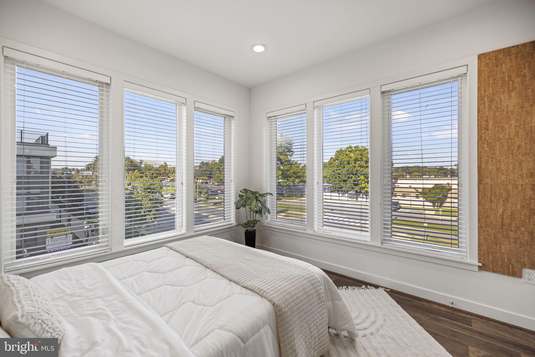 WESTSIDE AT SHADY GROVE METRO - Residential