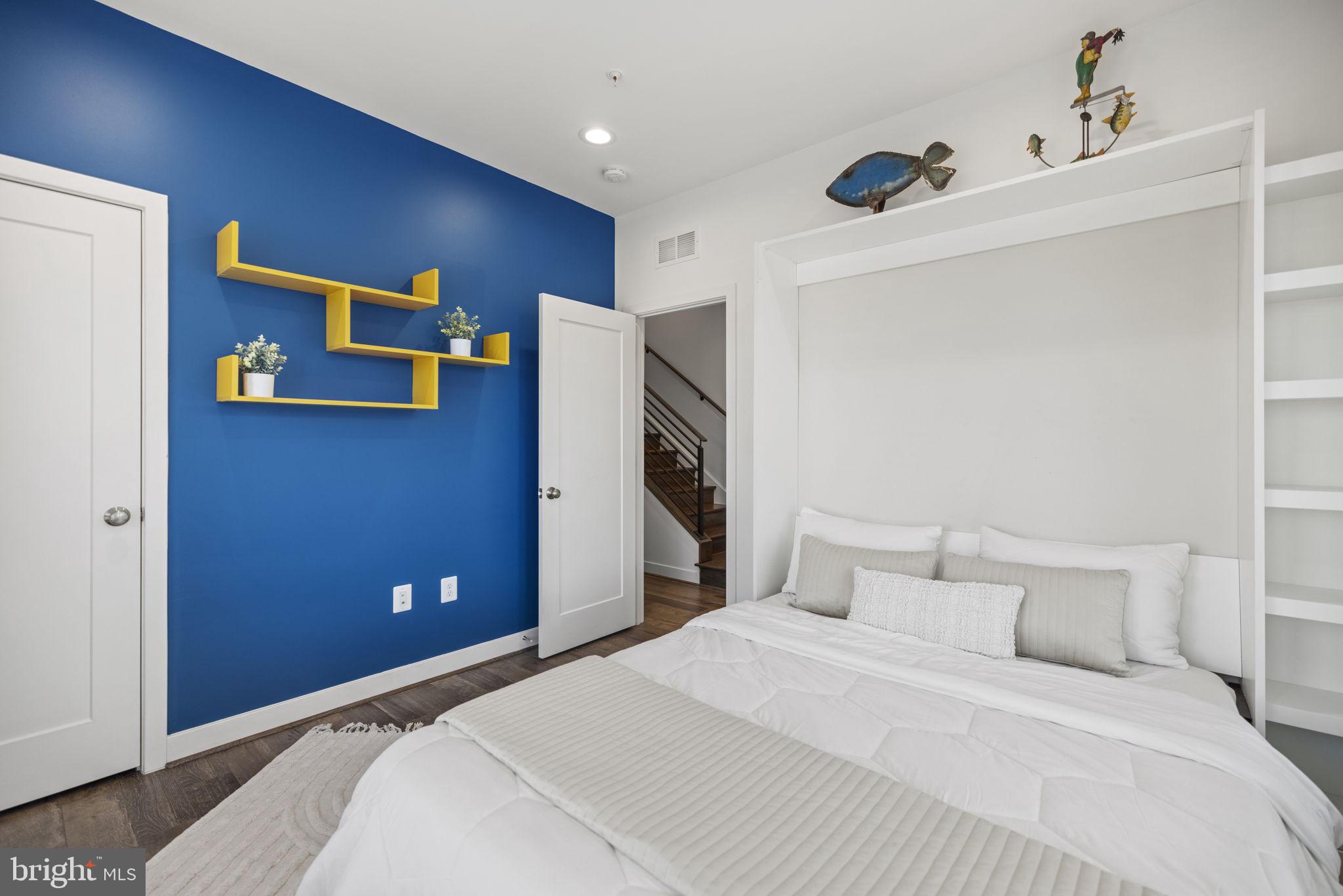 WESTSIDE AT SHADY GROVE METRO - Residential