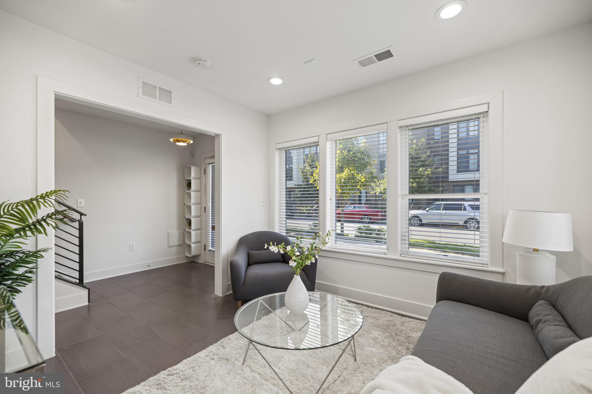 WESTSIDE AT SHADY GROVE METRO - Residential