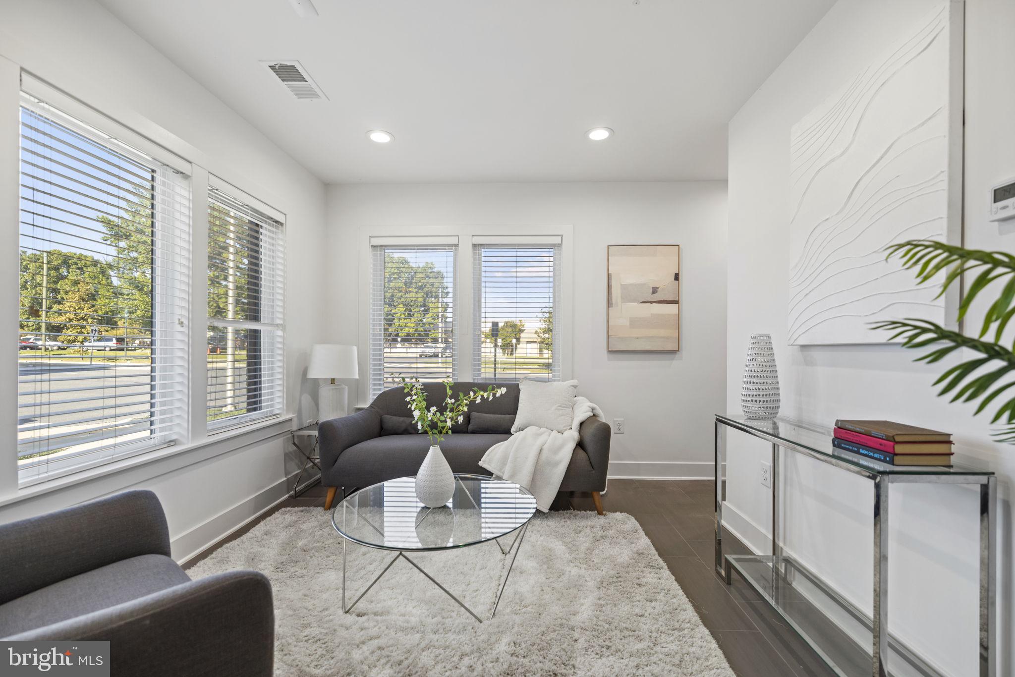 WESTSIDE AT SHADY GROVE METRO - Residential