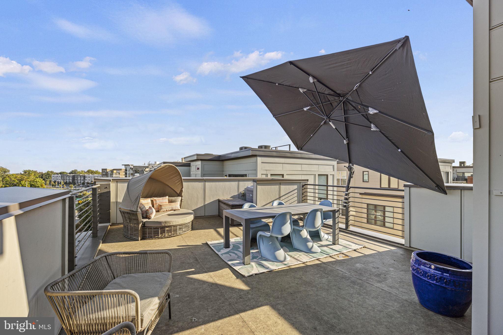 WESTSIDE AT SHADY GROVE METRO - Residential