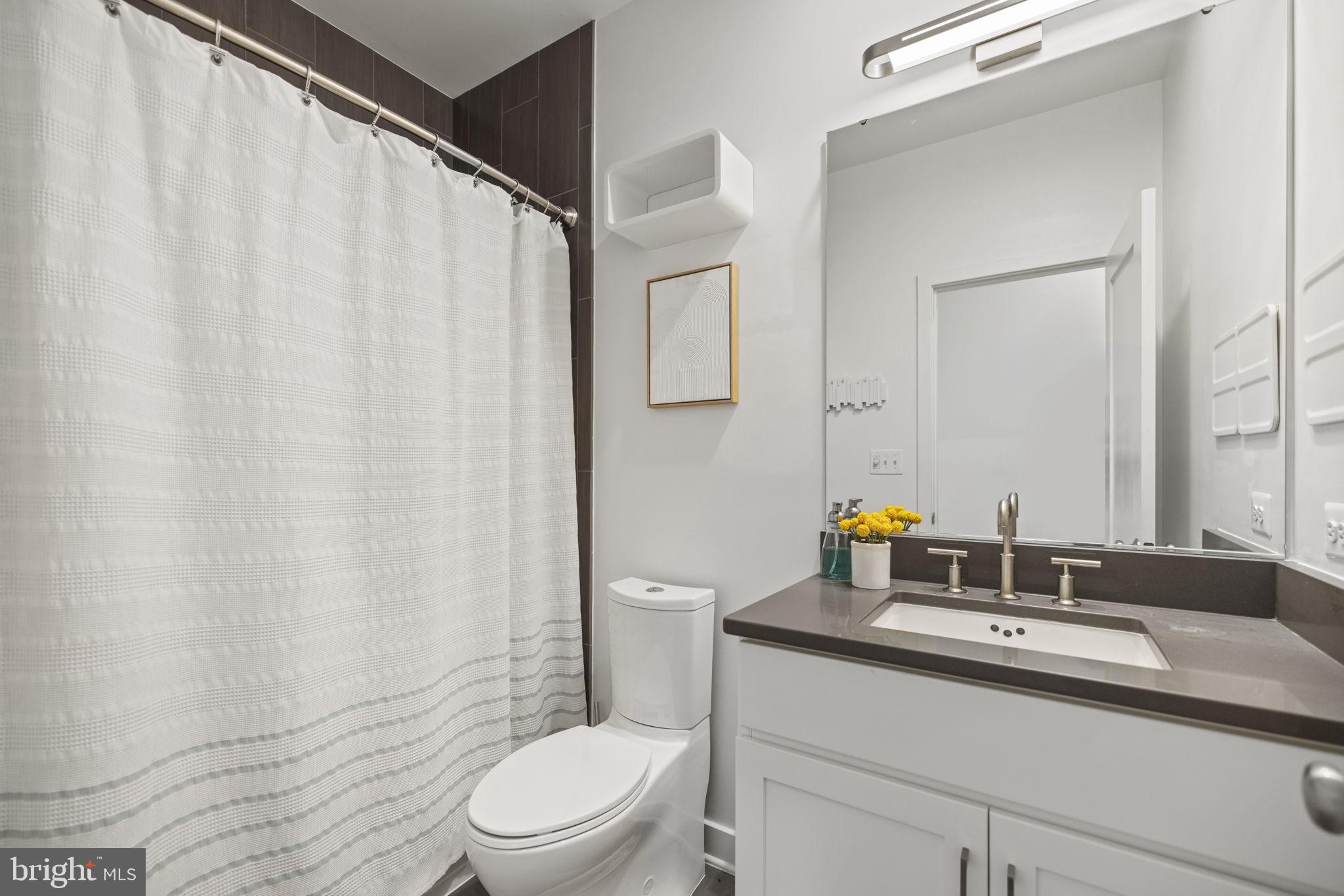 WESTSIDE AT SHADY GROVE METRO - Residential