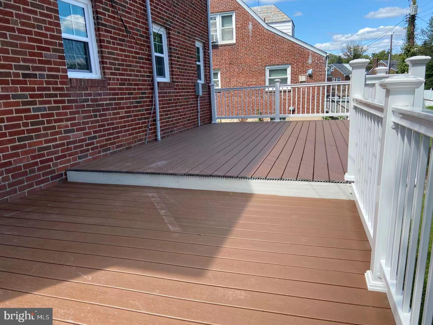 WEST HILLS - Residential