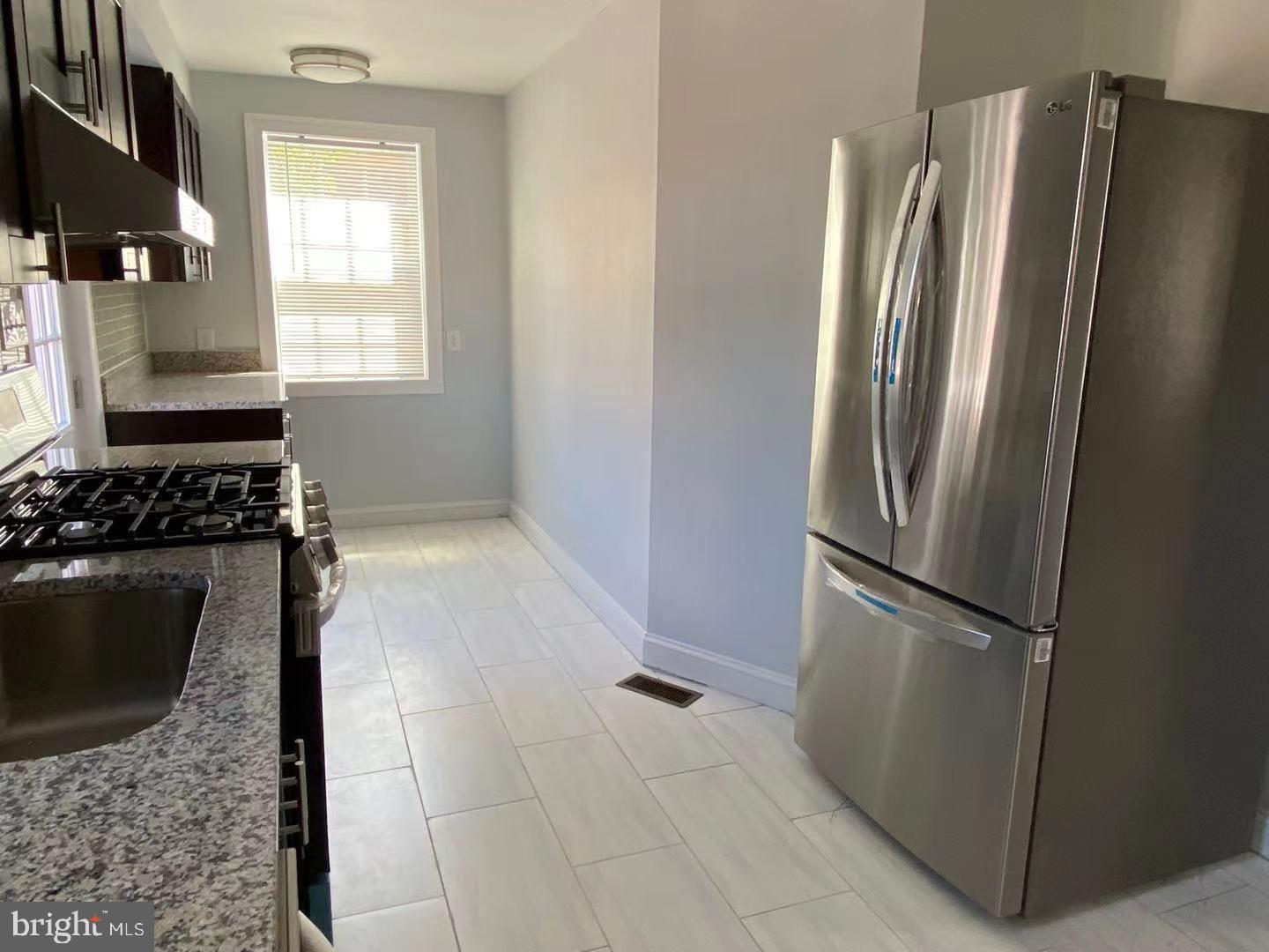 WEST HILLS - Residential