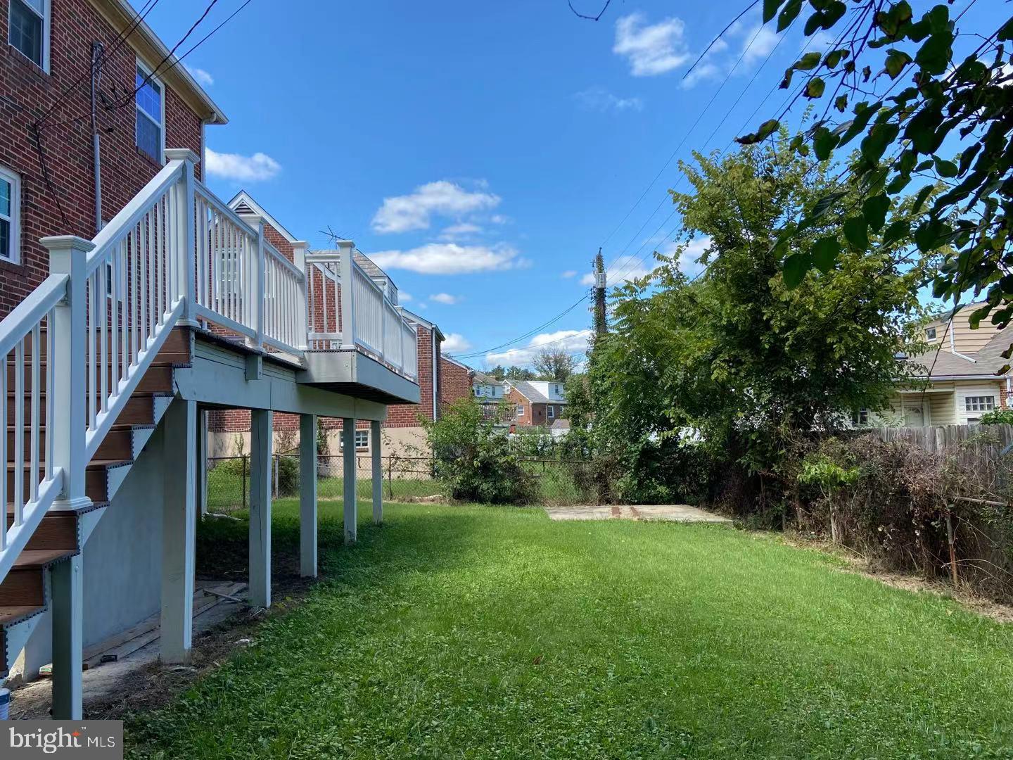 WEST HILLS - Residential