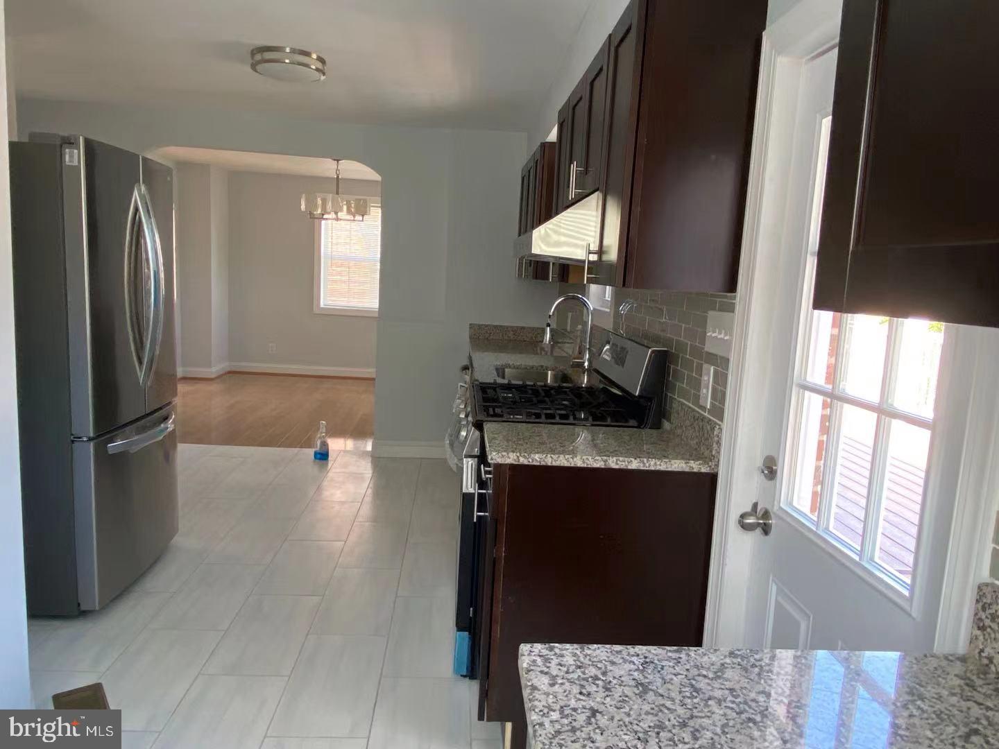 WEST HILLS - Residential