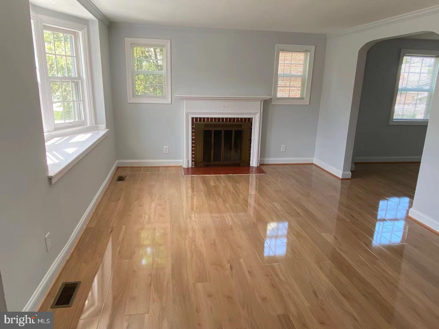 WEST HILLS - Residential