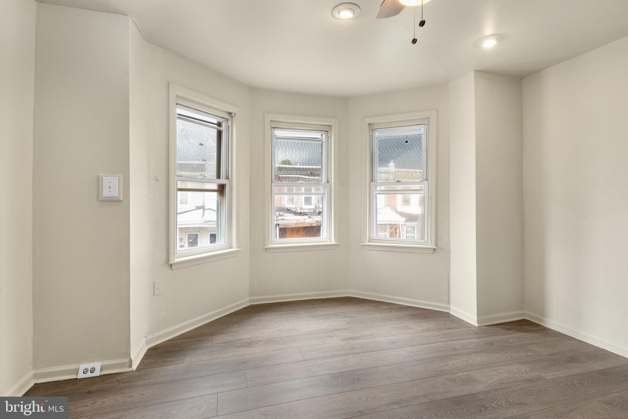 POINT BREEZE - Residential