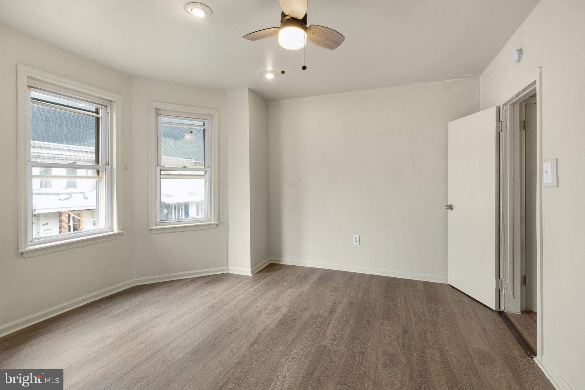 POINT BREEZE - Residential