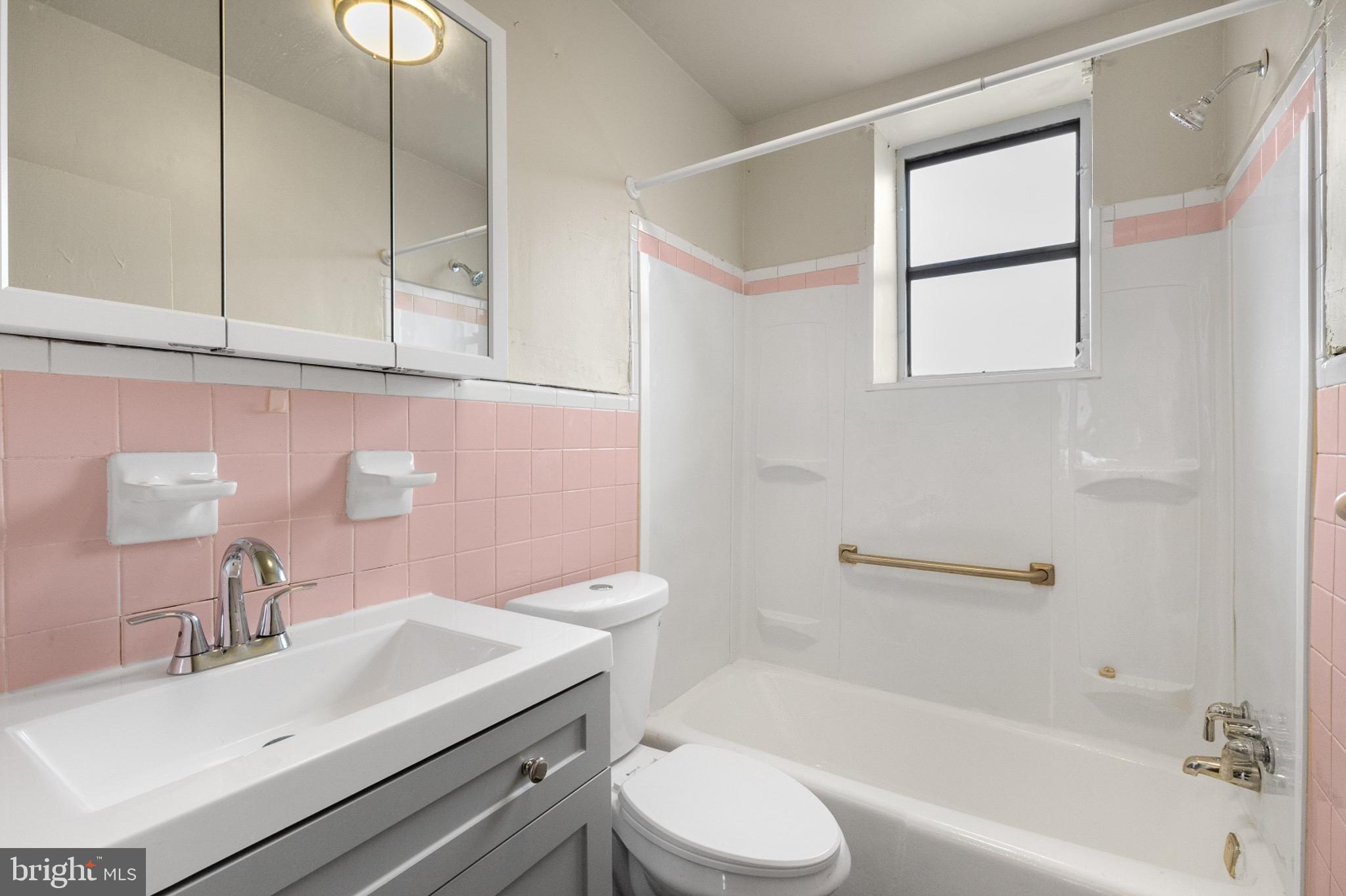 POINT BREEZE - Residential