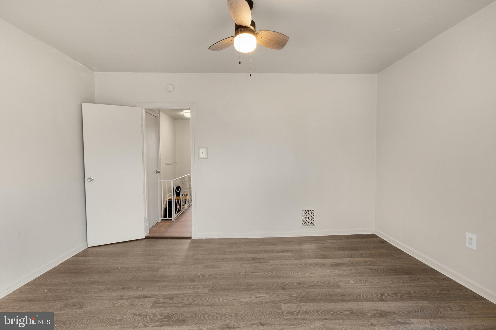 POINT BREEZE - Residential