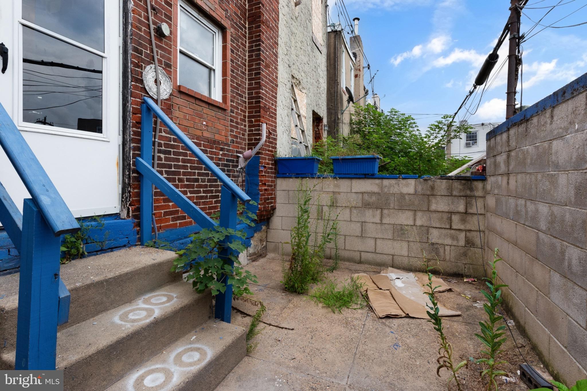 POINT BREEZE - Residential