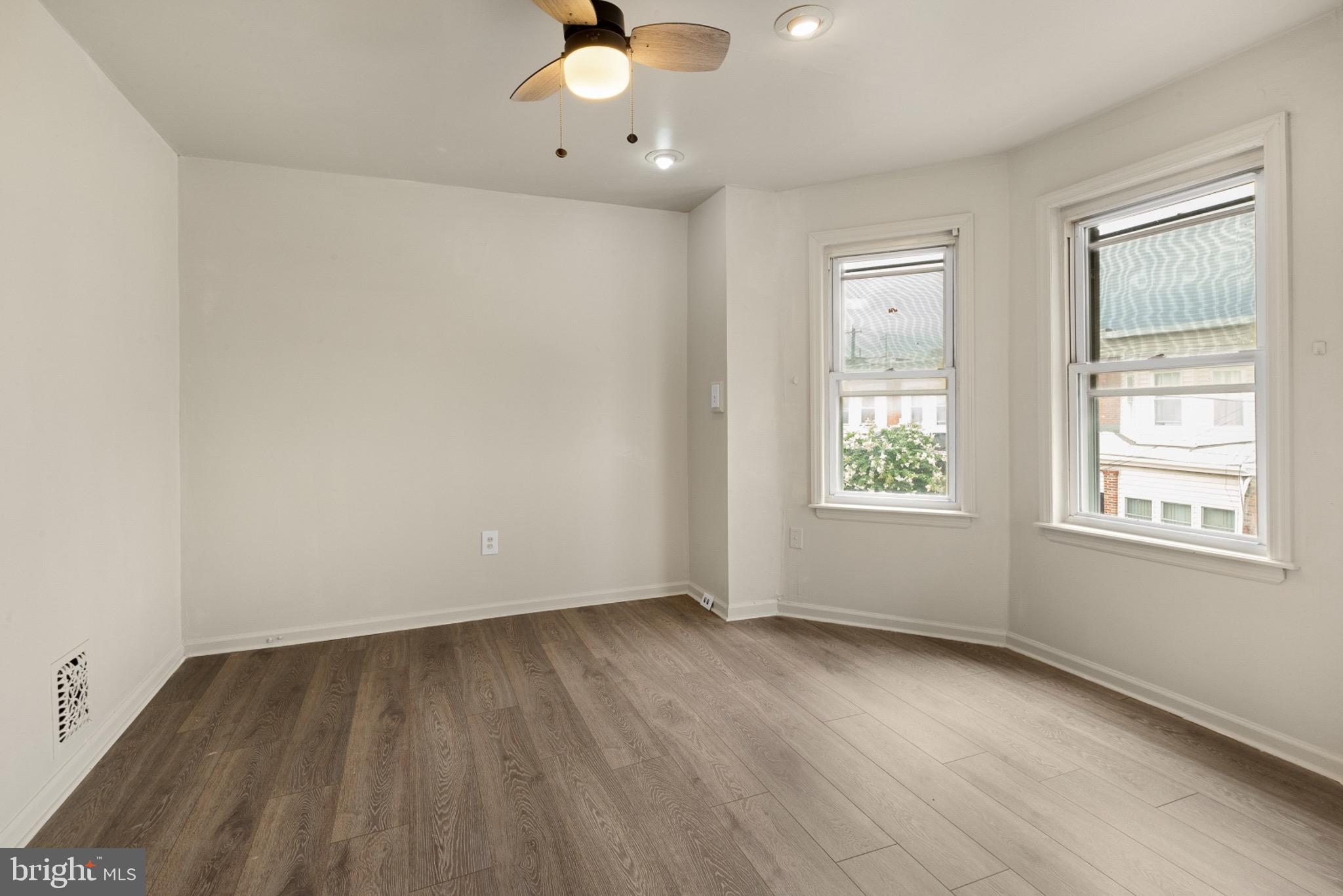 POINT BREEZE - Residential