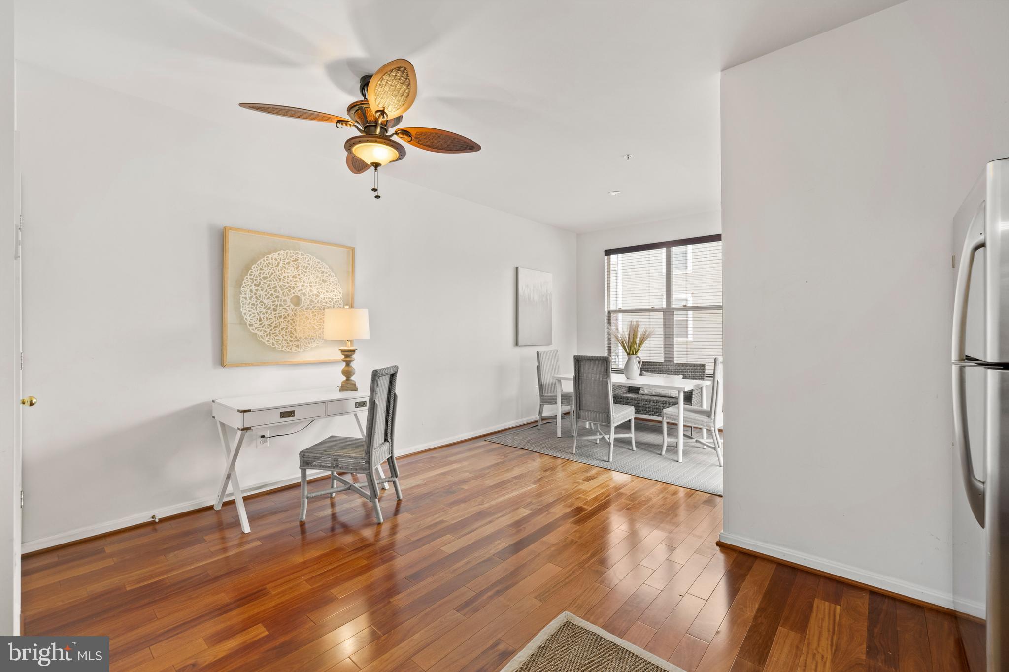 ALBEMARLE SQUARE - Residential