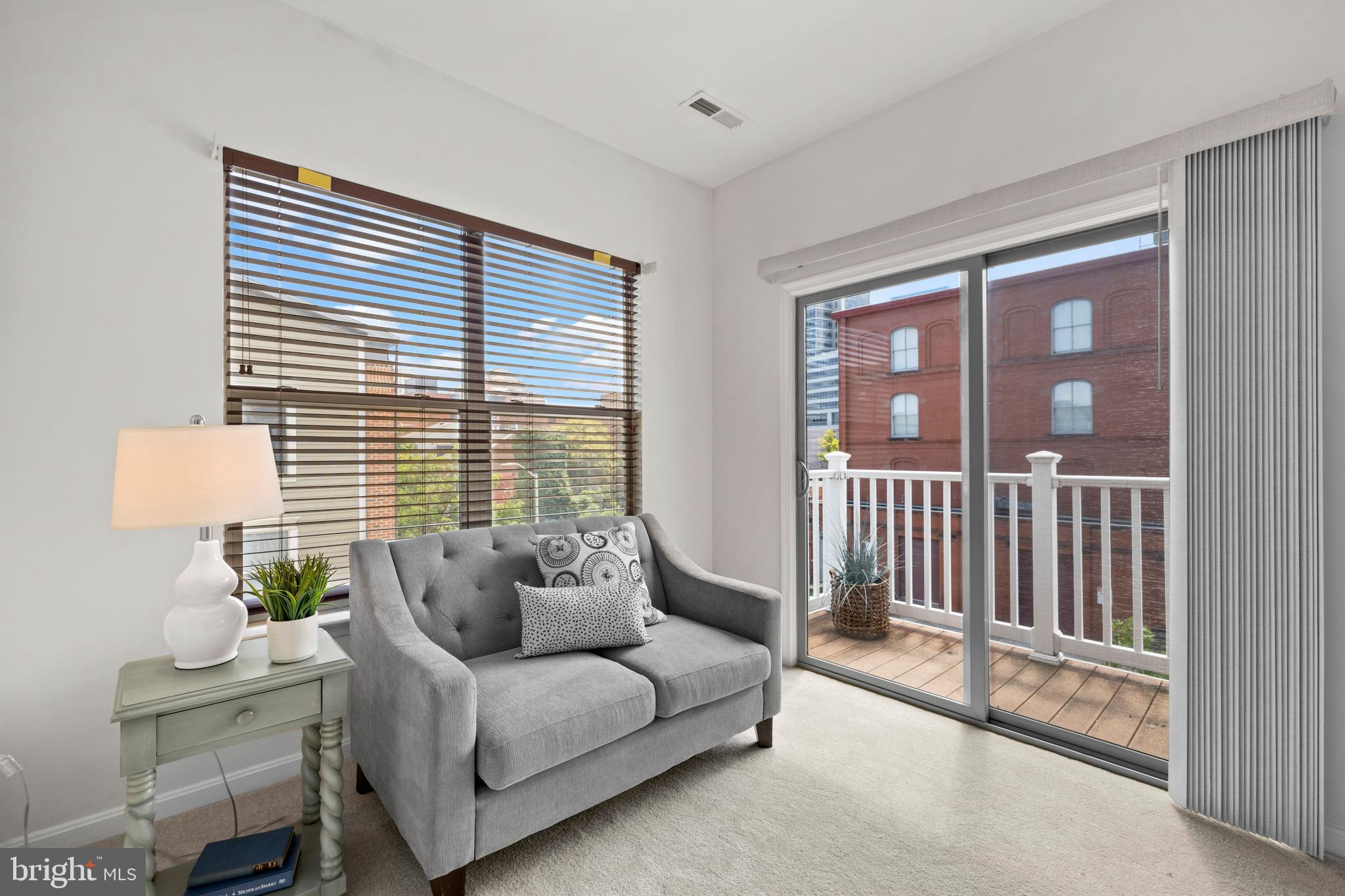 ALBEMARLE SQUARE - Residential