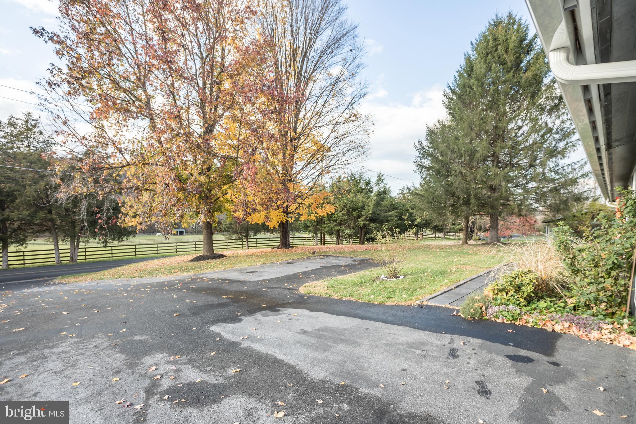 ASPEN HILL FARMS - Residential