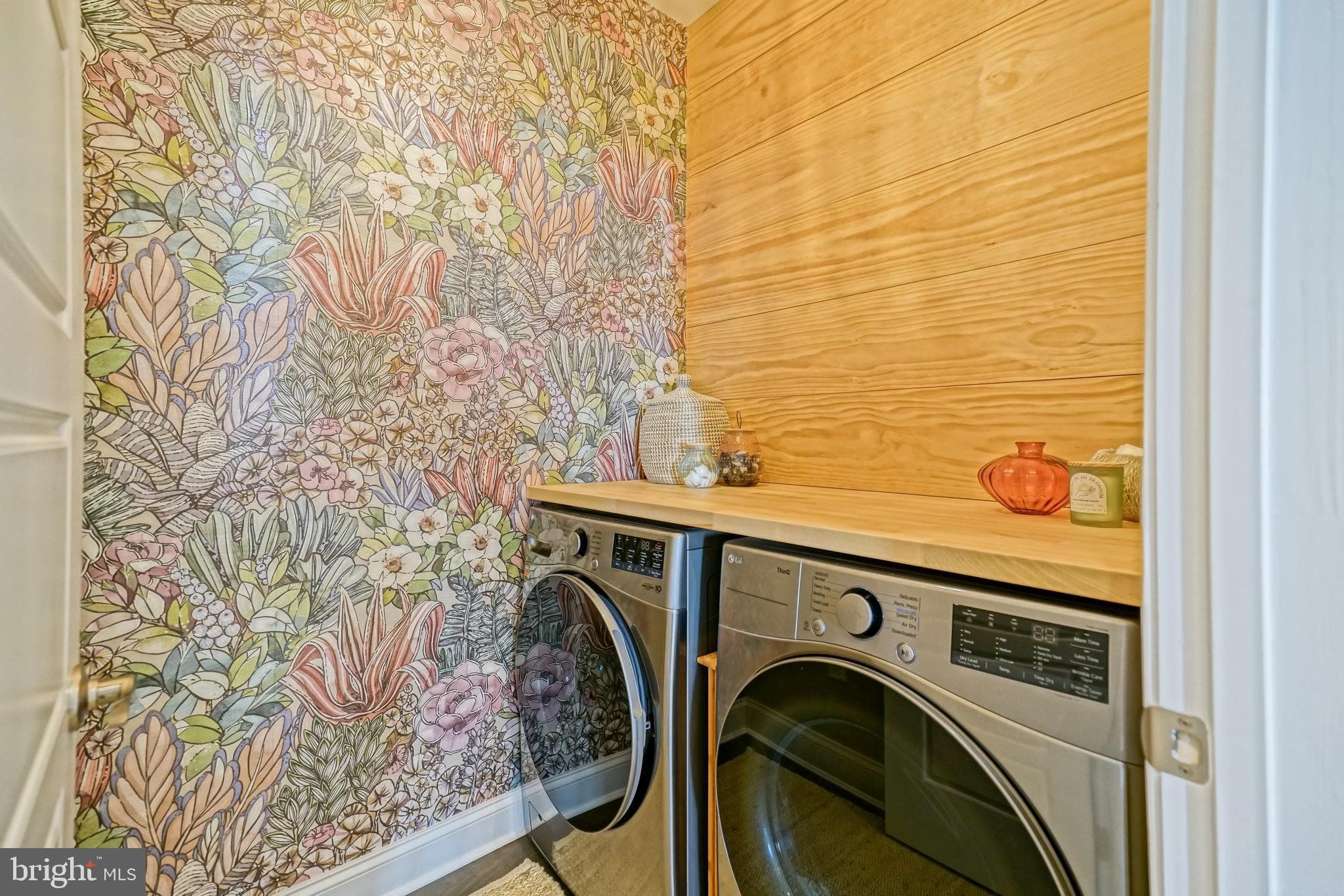 GOVERNORS - Residential