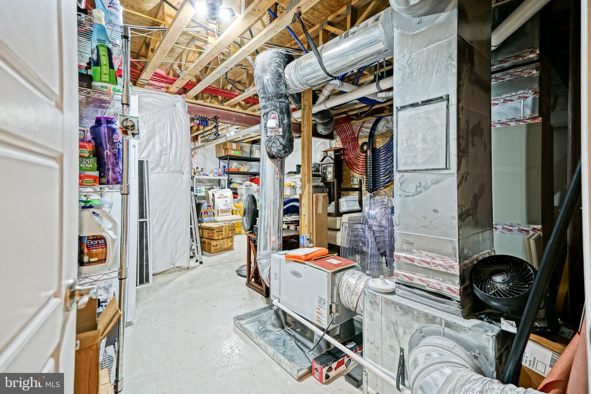 GOVERNORS - Residential